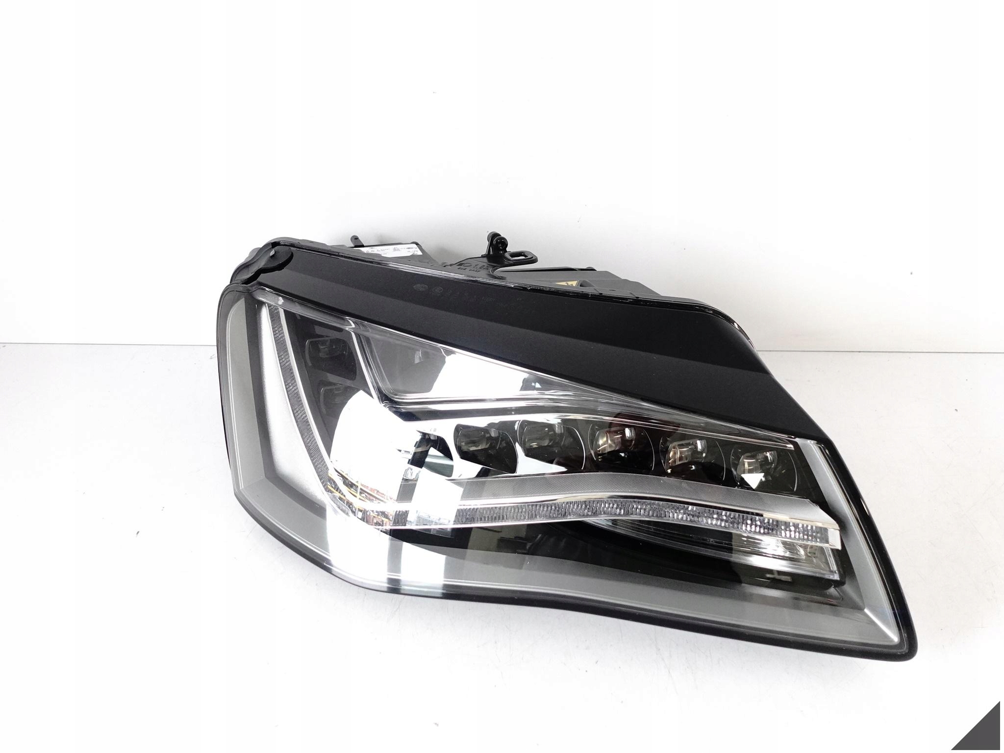 AUDI A8 S8 D4 4H0 PRZED LIFTEM 09-13 FULL LED LAMPA PRAWA PRZÓD NOWA HELLA AUDI A8 S8 D4 4H0 PRZED LIFTEM 09-13 FULL LED LAMPA PRAWA PRZÓD NOWA HELLA