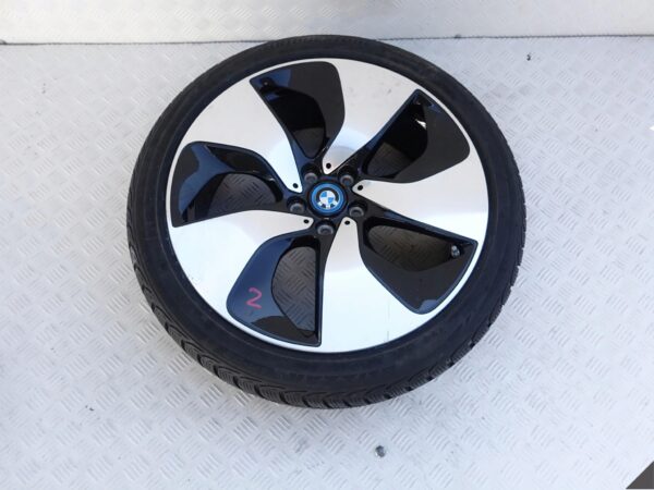 BMW i8 6853004 FELGA 7,5Jx20 OPONA ET40 215 45 BMW i8 6853004 FELGA 7,5Jx20 OPONA ET40 215 45