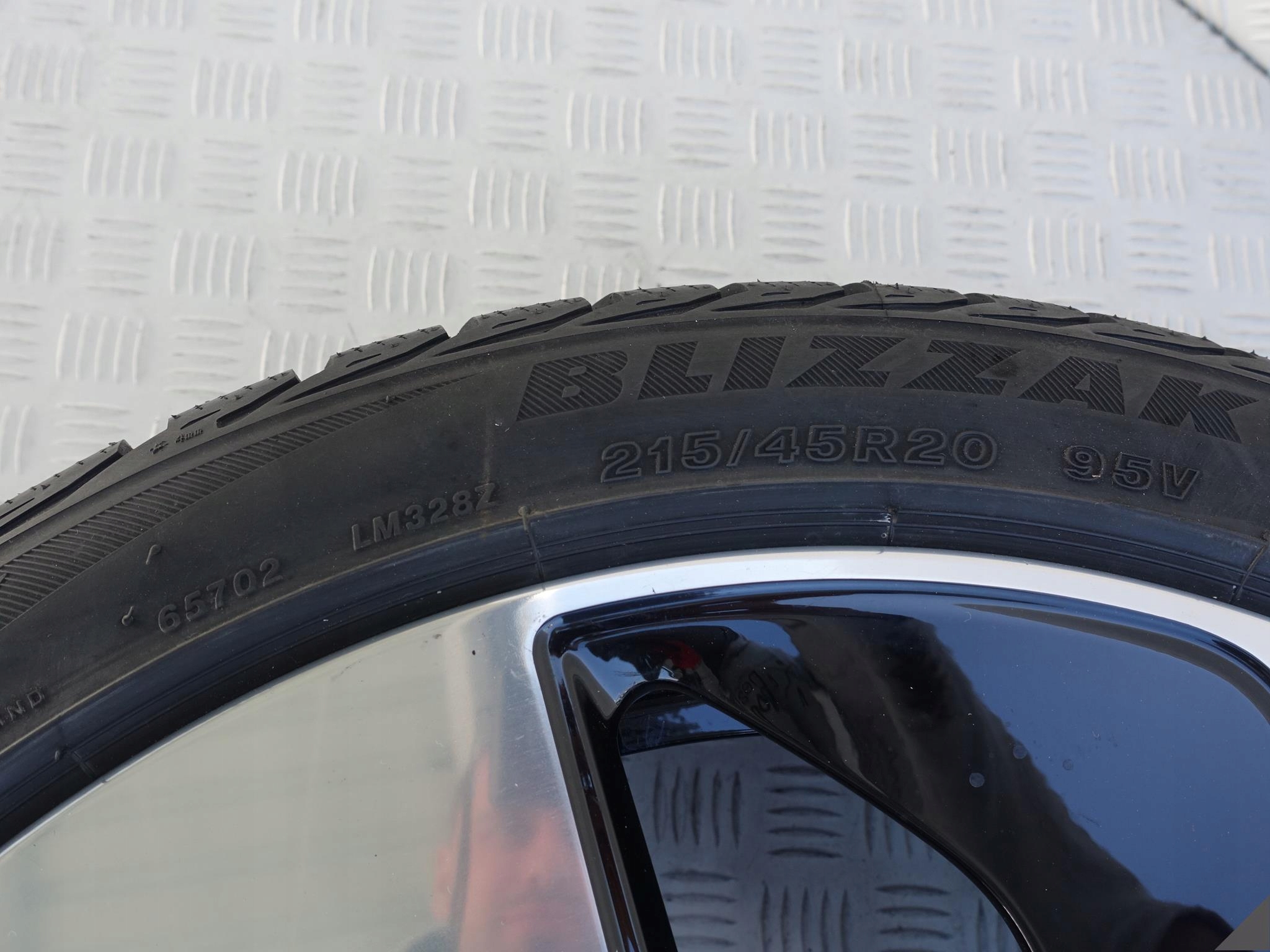 BMW i8 6853004 FELGA 7,5Jx20 OPONA ET40 215 45 BMW i8 6853004 FELGA 7,5Jx20 OPONA ET40 215 45 - obrazek 10