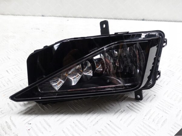 VW GOLF SPORTSVAN 517 LIFT 18- HALOGEN PRAWY VW GOLF SPORTSVAN 517 LIFT 18- HALOGEN PRAWY