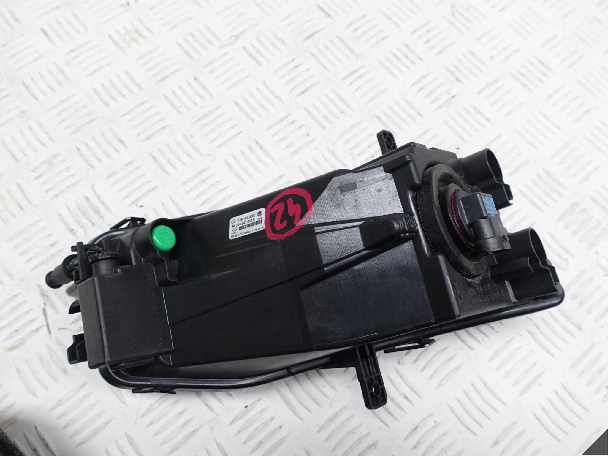 VW GOLF SPORTSVAN 517 LIFT 18- HALOGEN PRAWY VW GOLF SPORTSVAN 517 LIFT 18- HALOGEN PRAWY - obrazek 4