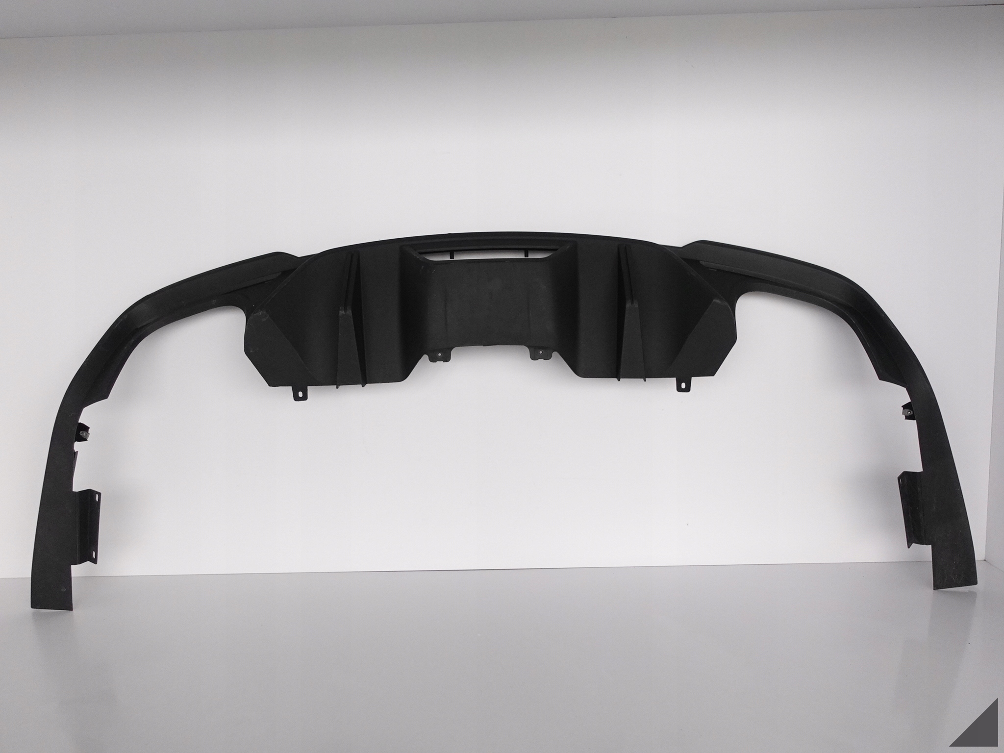 FORD MUSTANG VI 6 LIFT S550 17- SPOILER DYFUZOR FORD MUSTANG VI 6 LIFT S550 17- SPOILER DYFUZOR