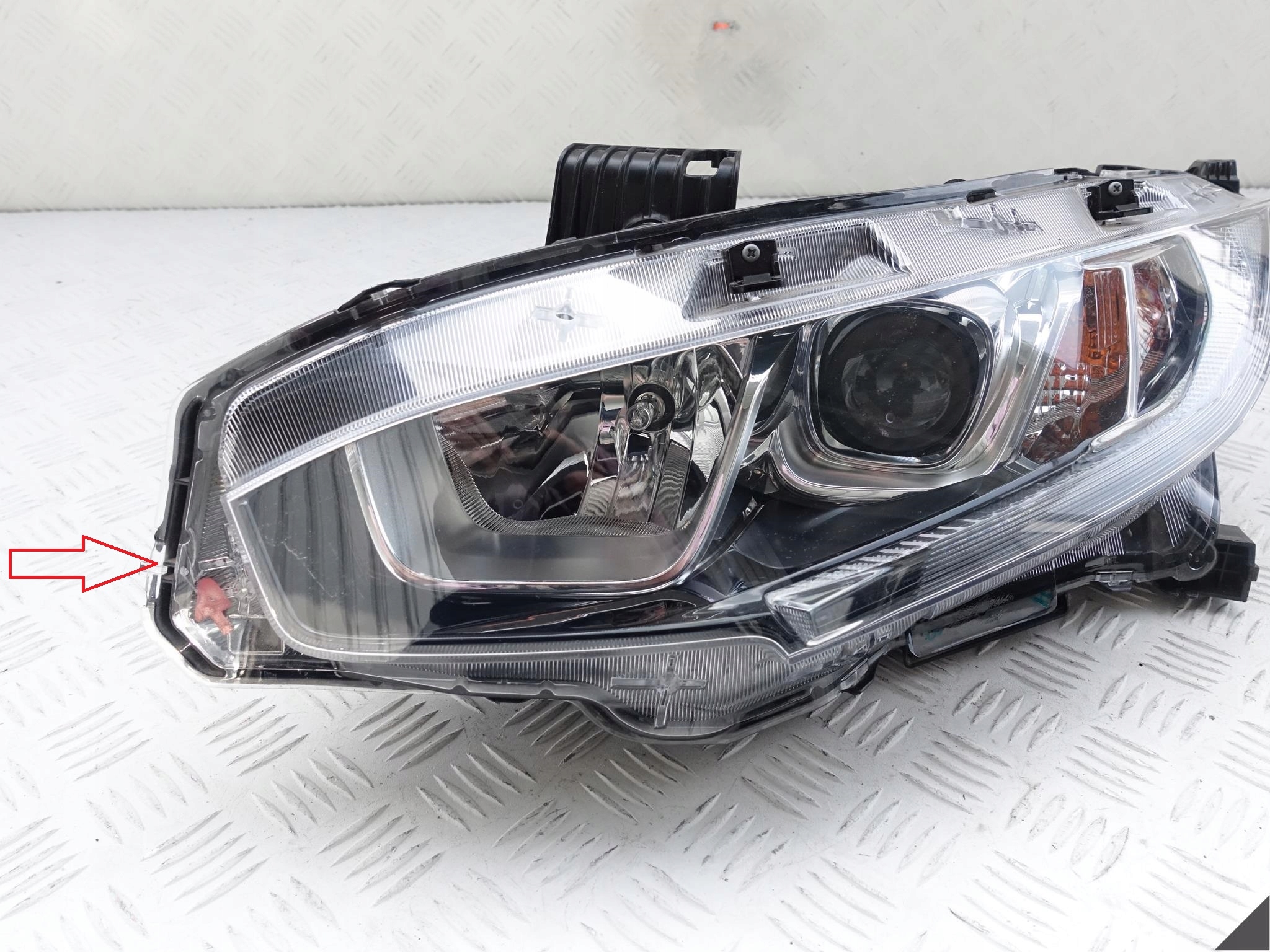 HONDA CIVIC X 10 17- LAMPA ZWYKŁA+LED LEWA EUROPA HONDA CIVIC X 10 17- LAMPA ZWYKŁA+LED LEWA EUROPA - obrazek 2
