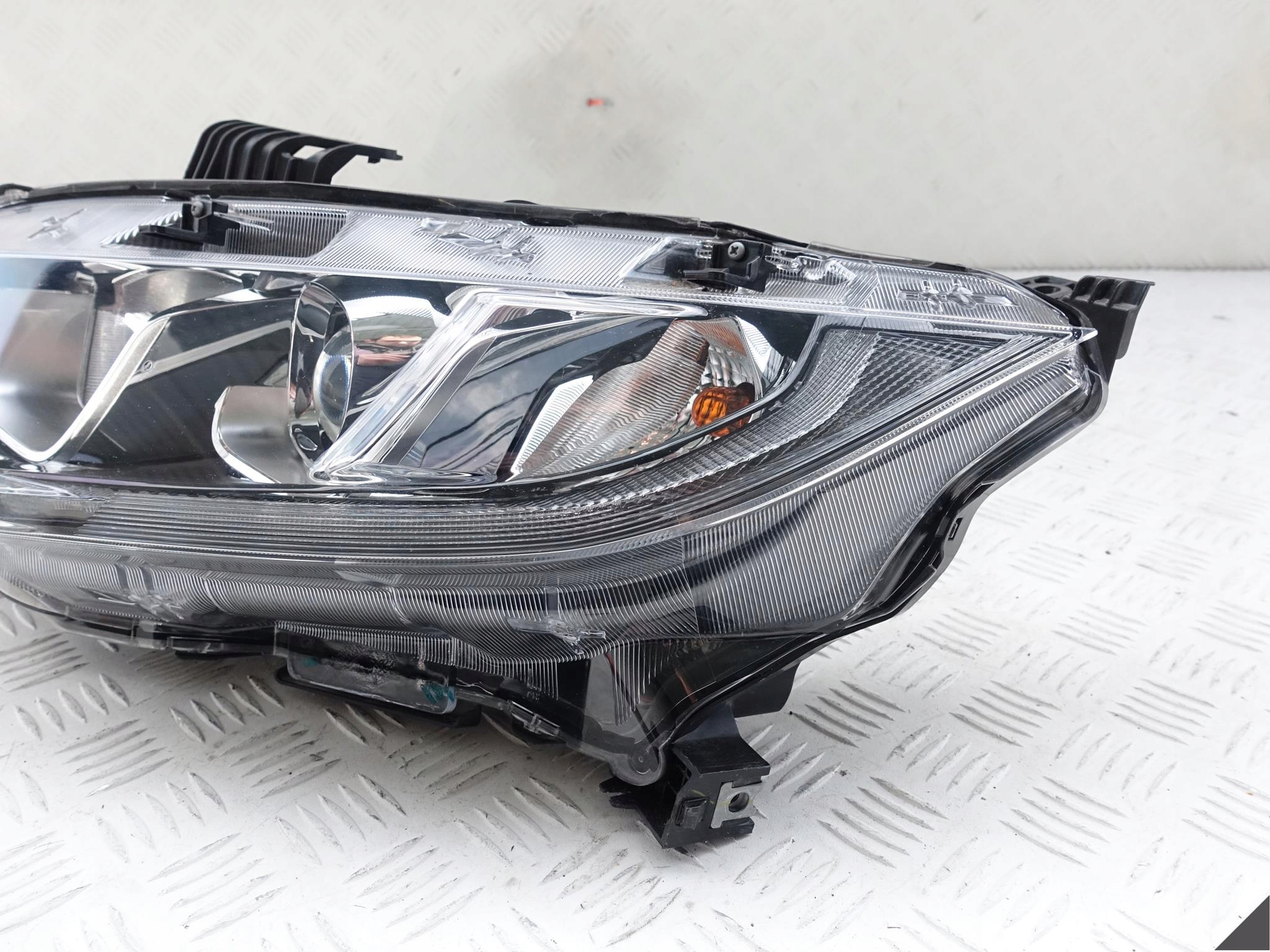 HONDA CIVIC X 10 17- LAMPA ZWYKŁA+LED LEWA EUROPA HONDA CIVIC X 10 17- LAMPA ZWYKŁA+LED LEWA EUROPA - obrazek 4