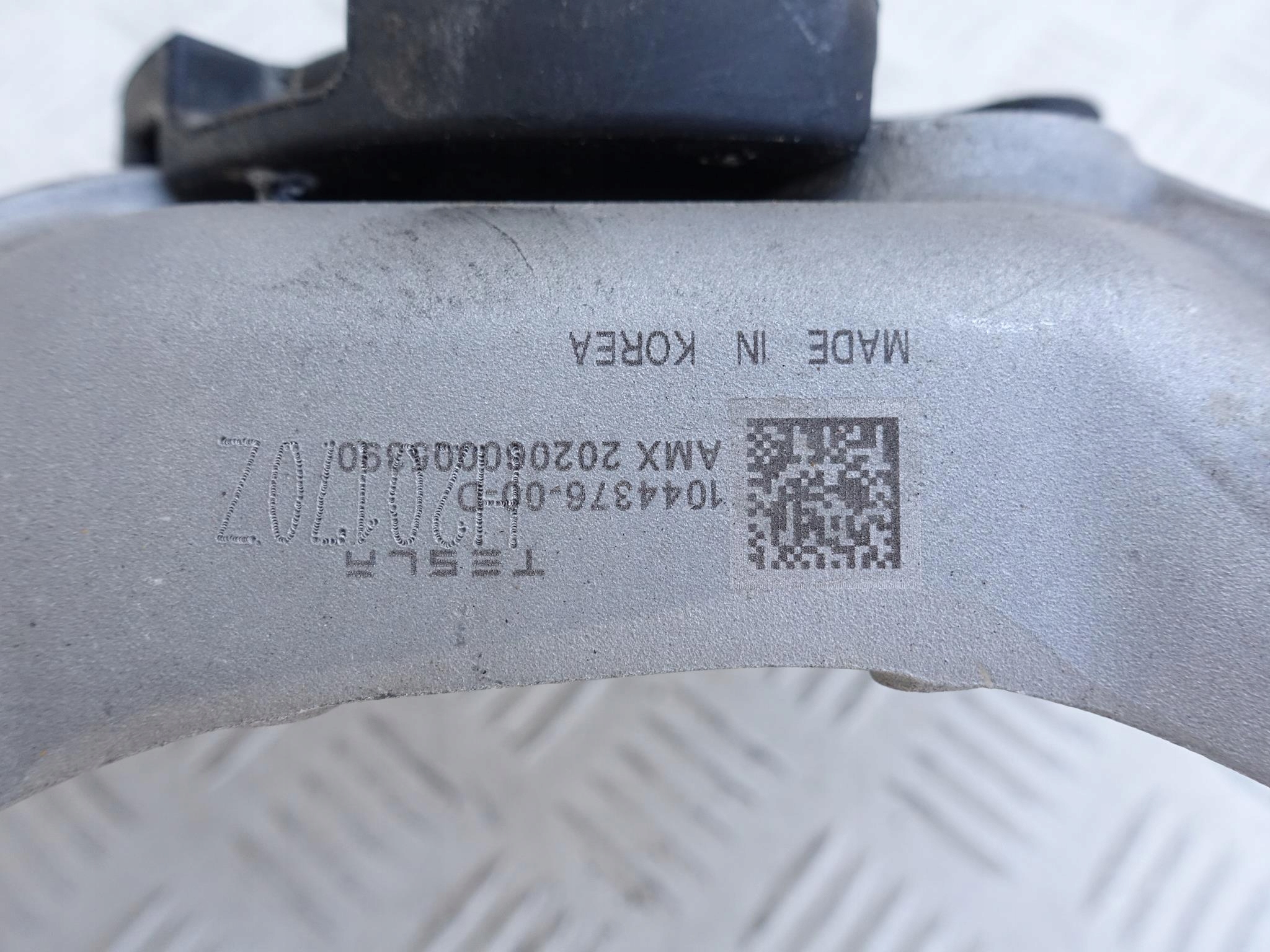 TESLA MODEL 3 MOCOWANIE AMORTYZATORA PRAWE PRZÓD TESLA MODEL 3 MOCOWANIE AMORTYZATORA PRAWE PRZÓD - obrazek 4