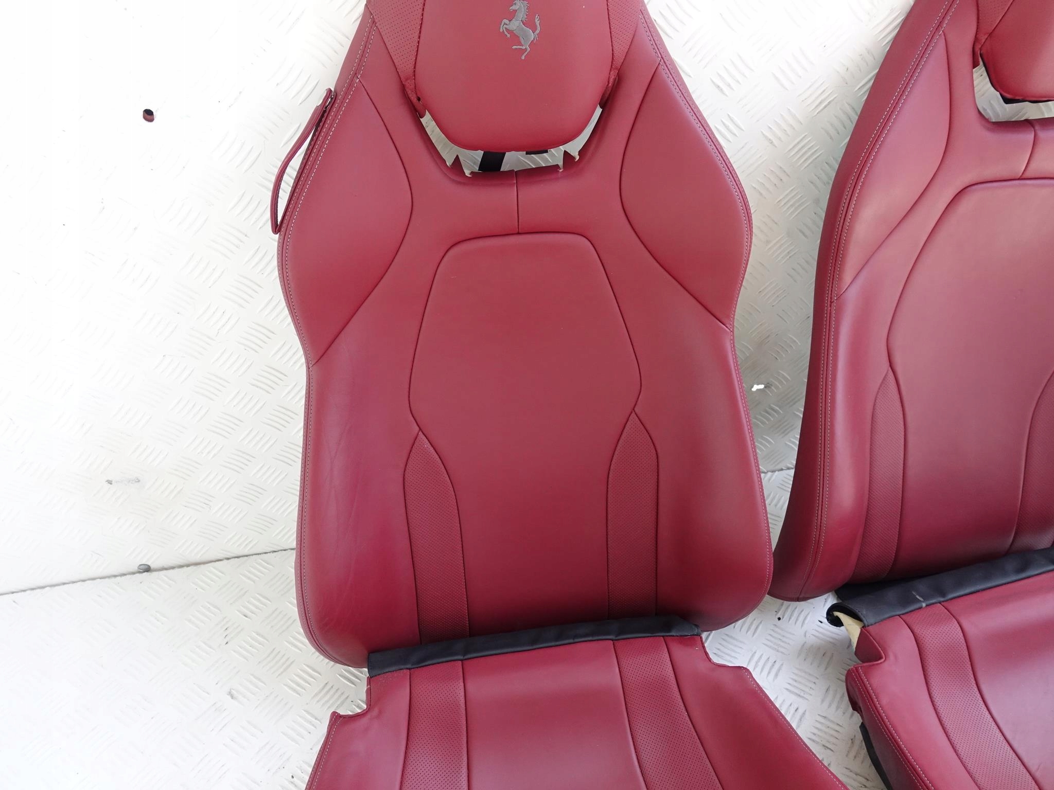 FERRARI PORTOFINO FOTEL TAPICERKA SKÓRA CZERWONA FERRARI PORTOFINO FOTEL TAPICERKA SKÓRA CZERWONA - obrazek 9