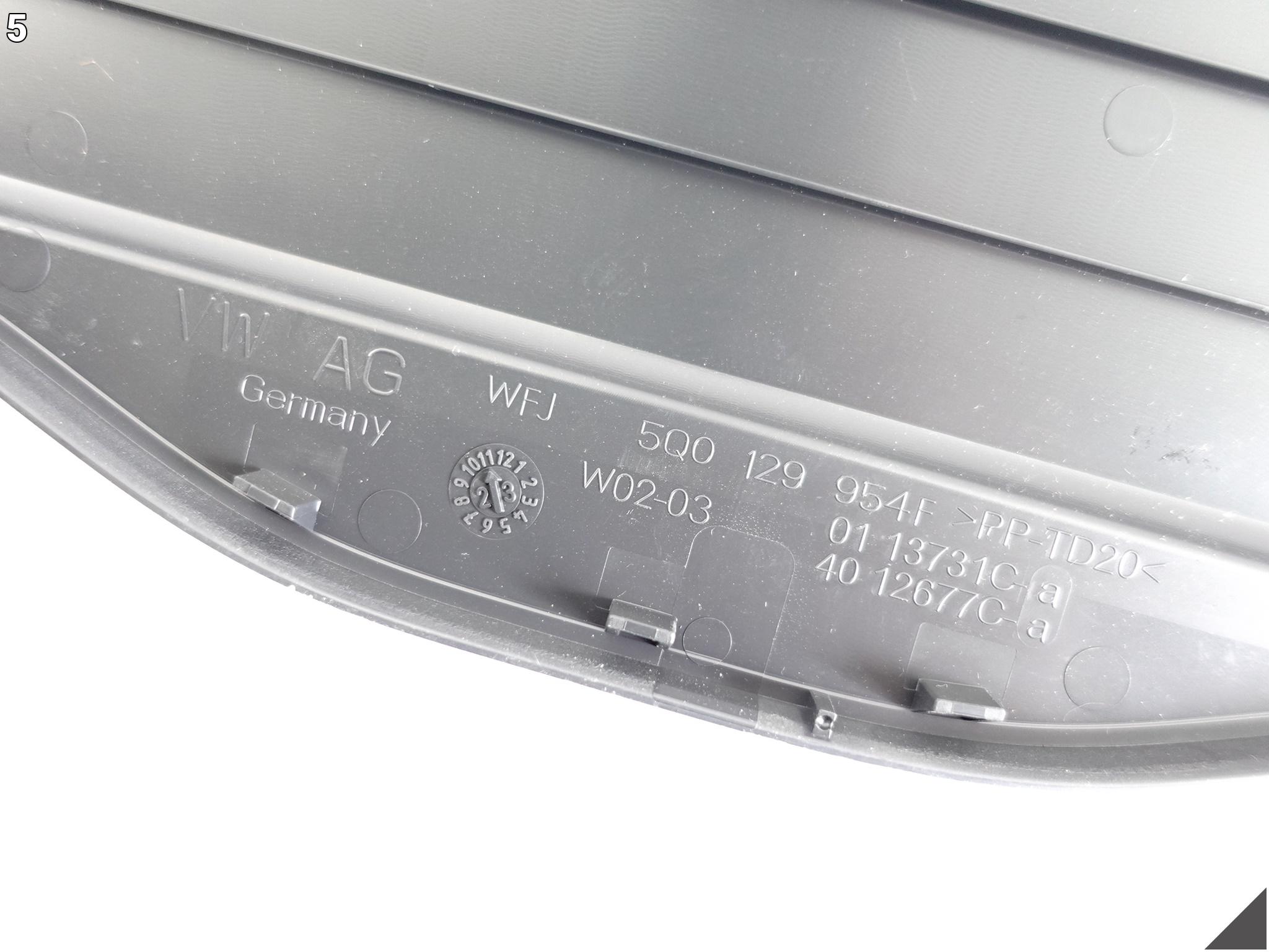 VW AUDI SKODA SEAT OSŁONA GÓRNA KIEROWNICY WLOTU POWIETRZA 5Q0129954F VW AUDI SKODA SEAT OSŁONA GÓRNA KIEROWNICY WLOTU POWIETRZA 5Q0129954F - obrazek 6