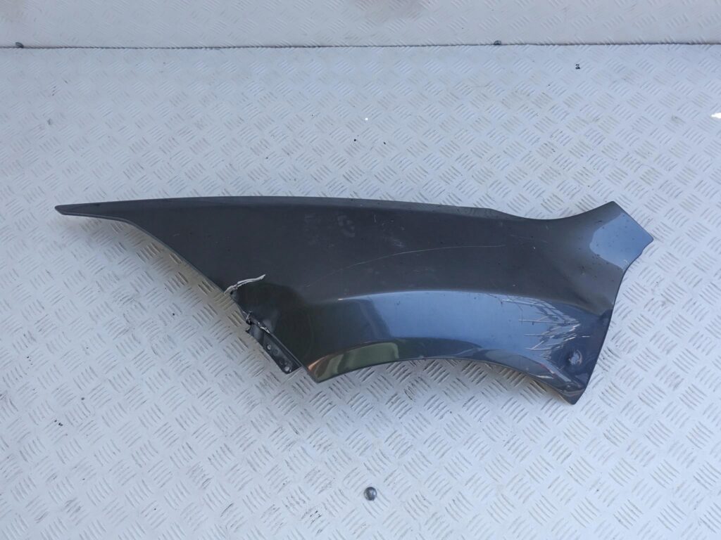 McLaren MP4 12C BŁOTNIK PANEL LEWY PRZÓD USZK McLaren MP4 12C BŁOTNIK PANEL LEWY PRZÓD USZK