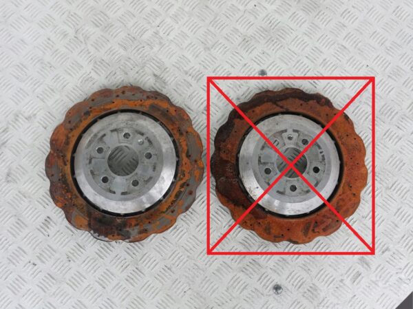 AUDI RS6 13- 4G0 C7 WENTYLOWANA L LUB P TYŁ AUDI RS6 13- 4G0 C7 WENTYLOWANA L LUB P TYŁ