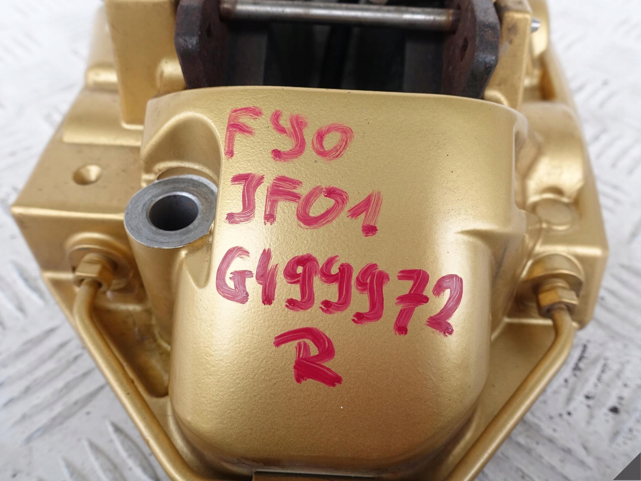 BMW M5 F90 KERAMIK GOLD ZACISK+KLOCKI PRAWY PRZÓD BMW M5 F90 KERAMIK GOLD ZACISK+KLOCKI PRAWY PRZÓD - obrazek 11