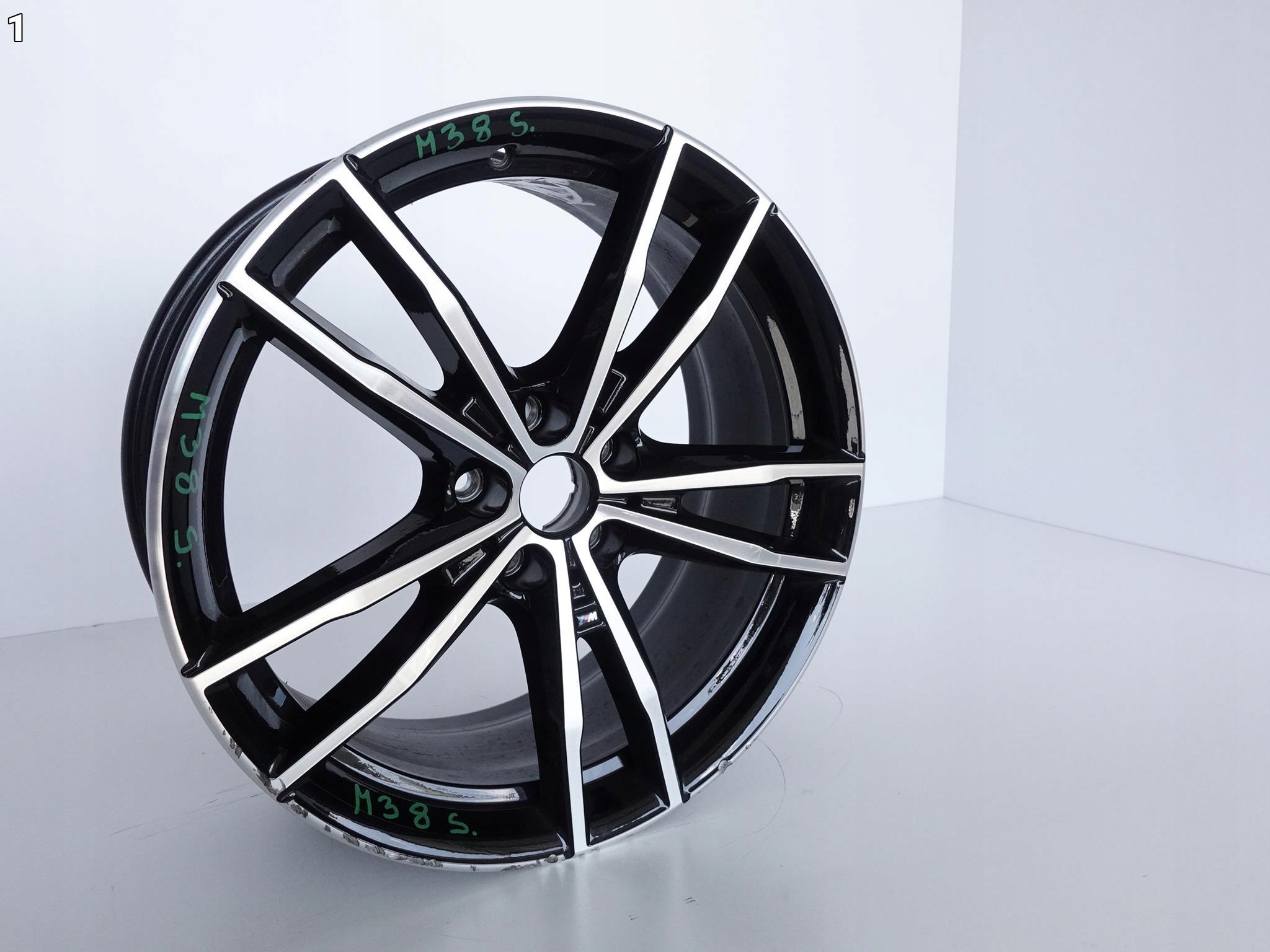 BMW M-PAKIET G20 G21 FELGA 8JX19 IS27 5X112 BMW M-PAKIET G20 G21 FELGA 8JX19 IS27 5X112 - obrazek 2