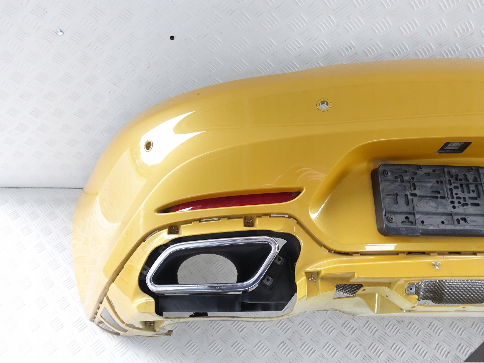 MERCEDES AMG GT 190 ZDERZAK WYDECH TYŁ 4xPDC MERCEDES AMG GT 190 ZDERZAK WYDECH TYŁ 4xPDC - obrazek 3