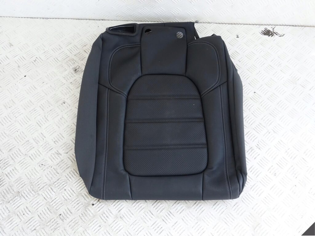 PORSCHE MACAN SKÓRA OPARCIE TAPICERKA TYŁ CZARNA PORSCHE MACAN SKÓRA OPARCIE TAPICERKA TYŁ CZARNA