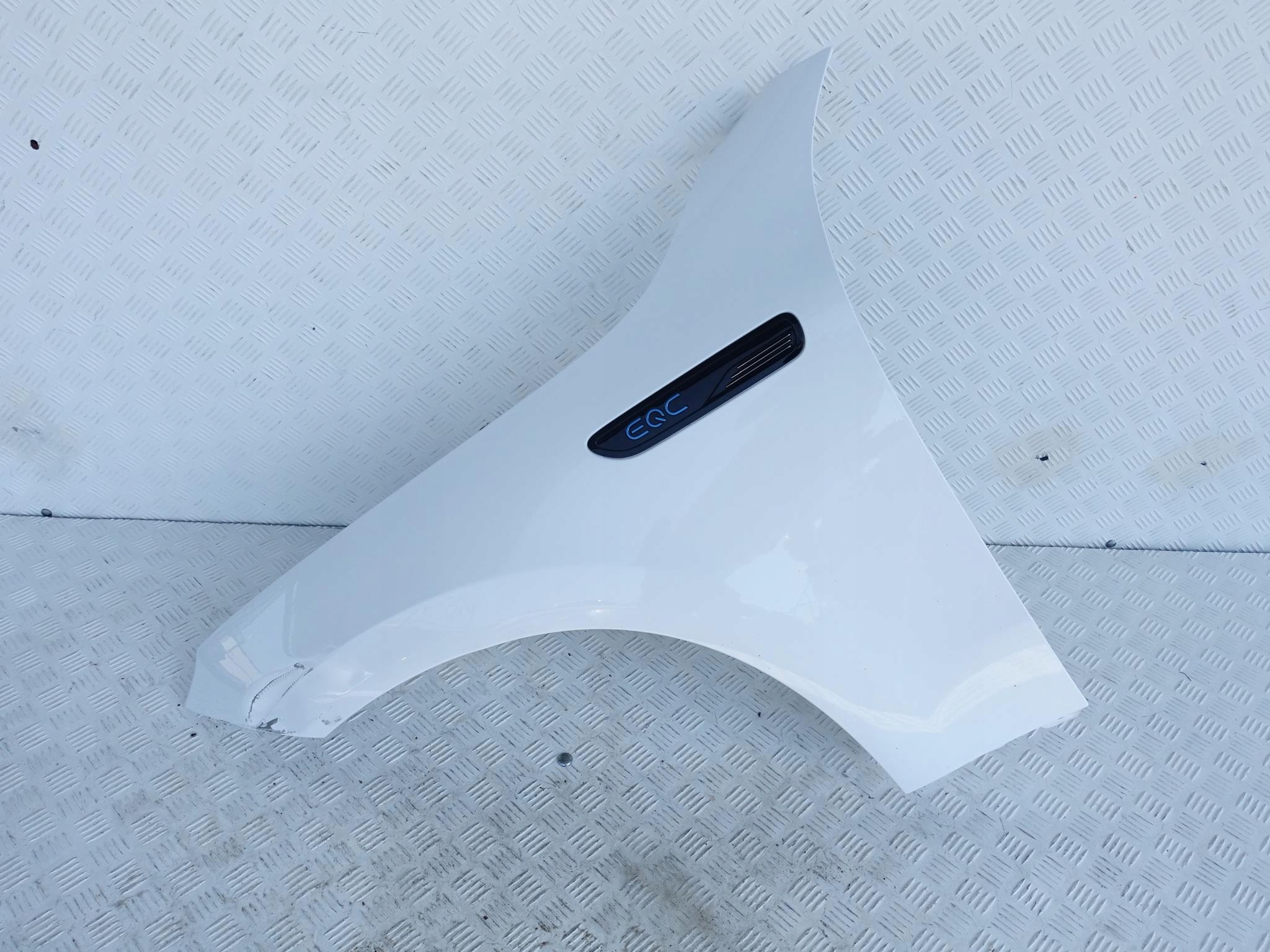 MERCEDES EQC W293 N293 BŁOTNIK LEWY PRZÓD MERCEDES EQC W293 N293 BŁOTNIK LEWY PRZÓD