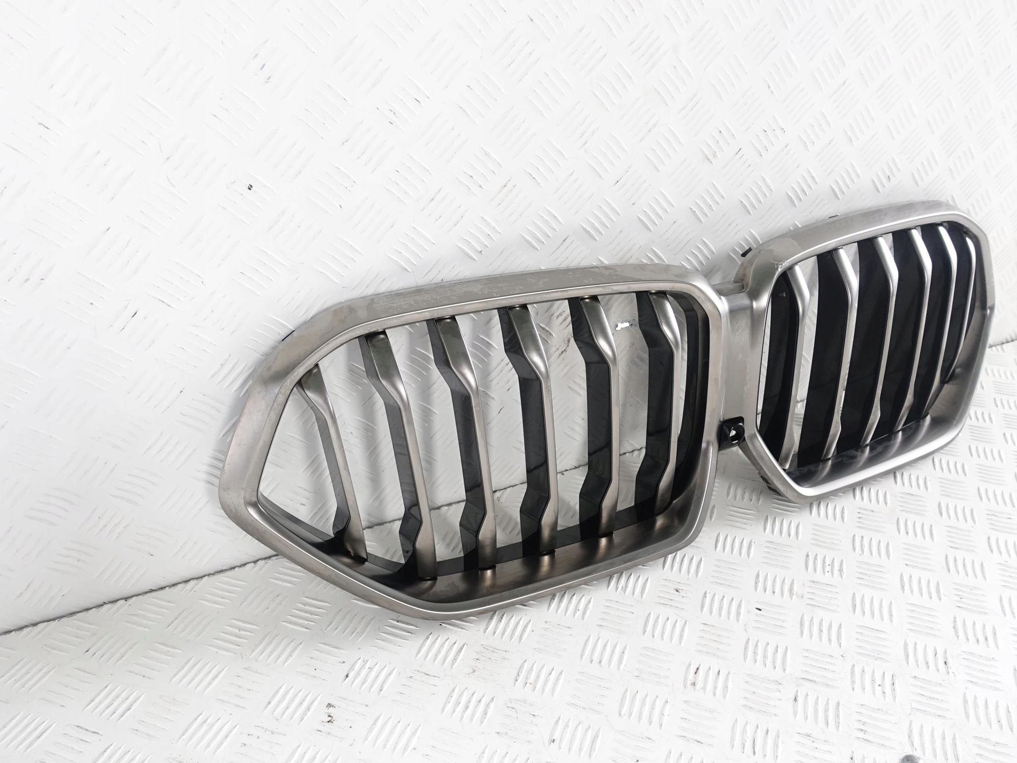 BMW X6 G06 M-PAKIET M50 GRILL ATRAPA PRZÓD BMW X6 G06 M-PAKIET M50 GRILL ATRAPA PRZÓD - obrazek 2