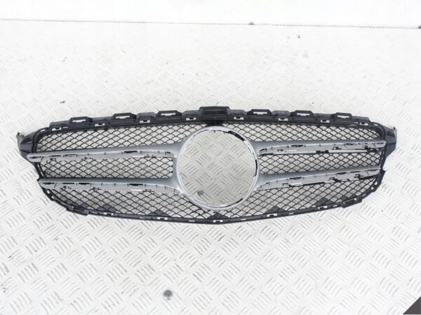 MERCEDES C-KLASA 205 14-18 GRILL ATRAPA PRZÓD MERCEDES C-KLASA 205 14-18 GRILL ATRAPA PRZÓD