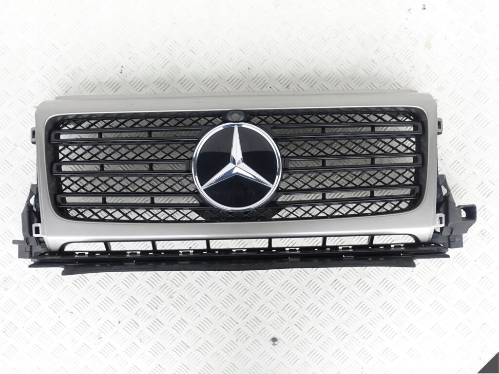 MERCEDES G-KLASA W463 18- GRILL ATRAPA PRZÓD