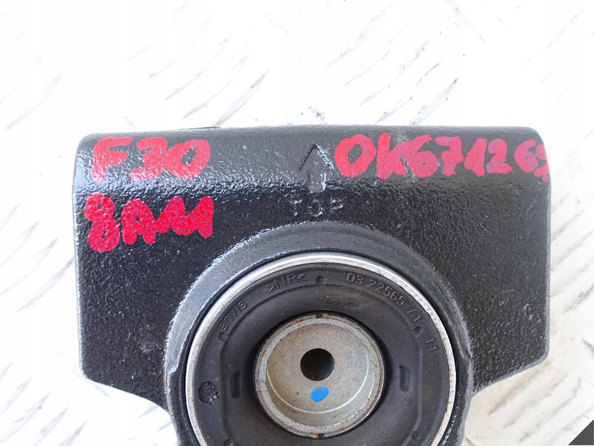 BMW F30 F31 F32 F33 LCI LIFT TŁUMIK DRGAŃ BMW F30 F31 F32 F33 LCI LIFT TŁUMIK DRGAŃ - obrazek 2