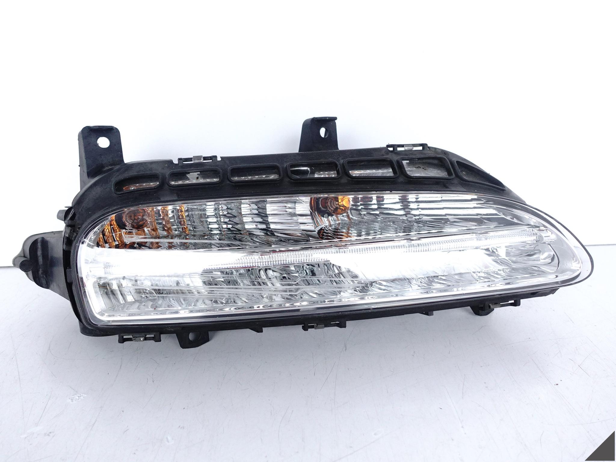 PORSCHE 911 997 MK2 LIFT 09-12 LED DRL KIERUNKOWSKAZ LAMPA HALOGEN PRAWY PORSCHE 911 997 MK2 LIFT 09-12 LED DRL KIERUNKOWSKAZ LAMPA HALOGEN PRAWY