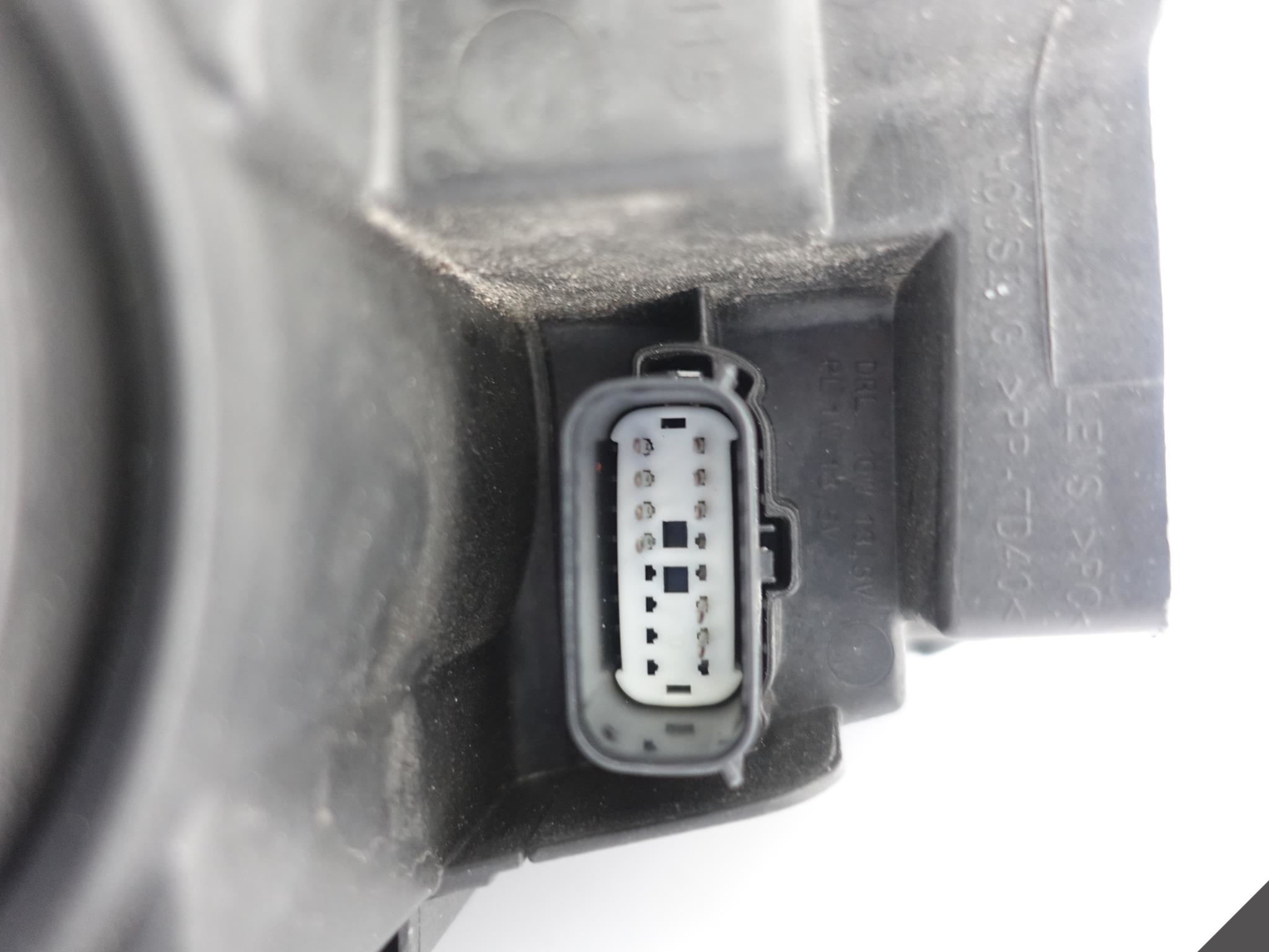 FORD KUGA II ST MK2 LIFT 16- CIEMNA LAMPA XENON FORD KUGA II ST MK2 LIFT 16- CIEMNA LAMPA XENON - obrazek 10