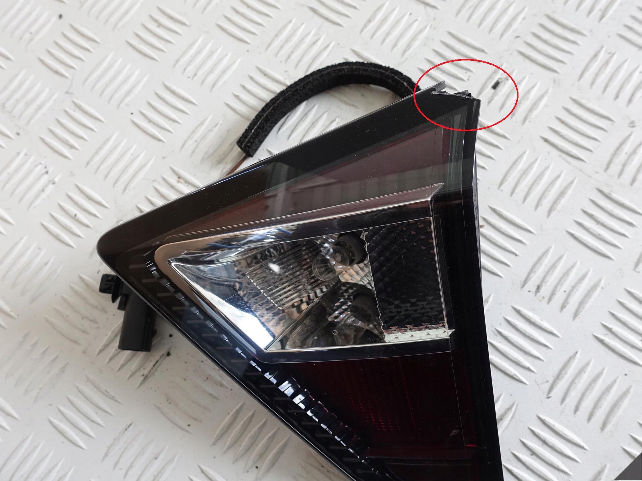 FORD KUGA II 2 MK2 ST LIFT 16- LED PRAWA TYŁ EU FORD KUGA II 2 MK2 ST LIFT 16- LED PRAWA TYŁ EU - obrazek 3