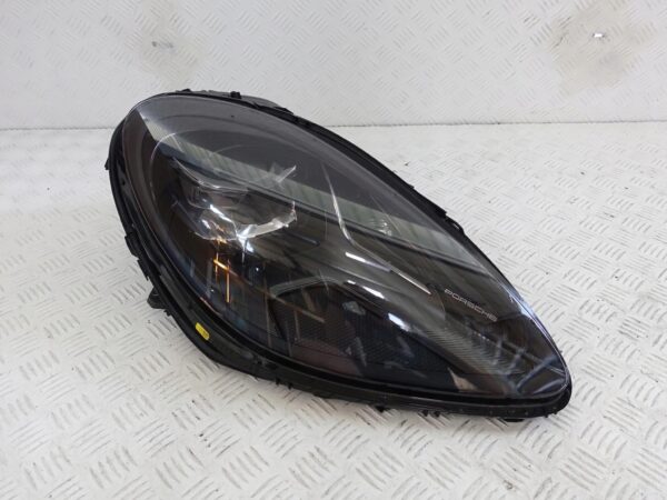 PORSCHE MACAN 95B LIFT GTS 18- FULL LED PRAWA EU LAMPA PORSCHE MACAN 95B LIFT GTS 18- FULL LED PRAWA EU LAMPA