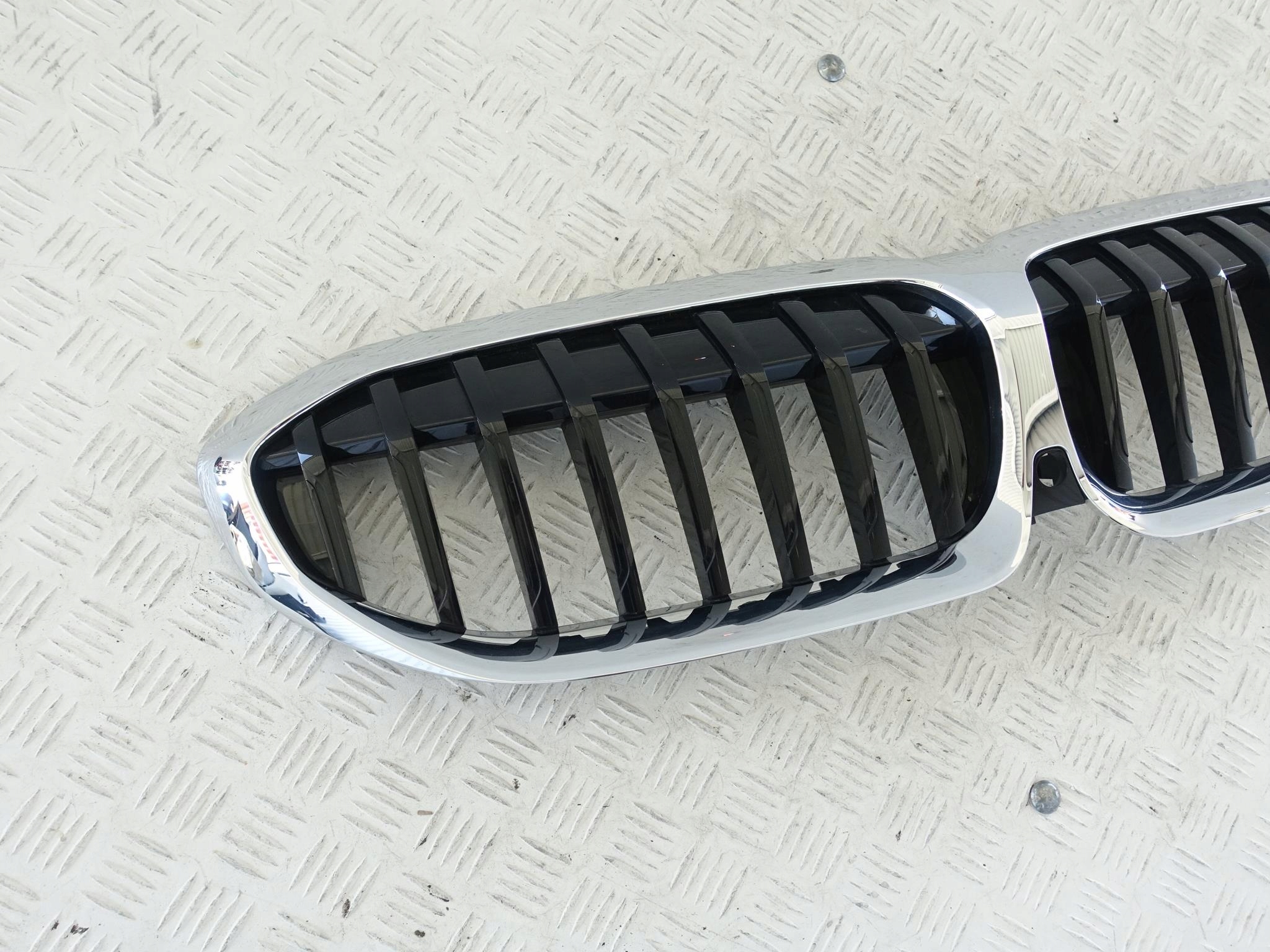 BMW G20 G21 M-PAKIET GRILL ATRAPA NERKI KAMERA BMW G20 G21 M-PAKIET GRILL ATRAPA NERKI KAMERA - obrazek 2