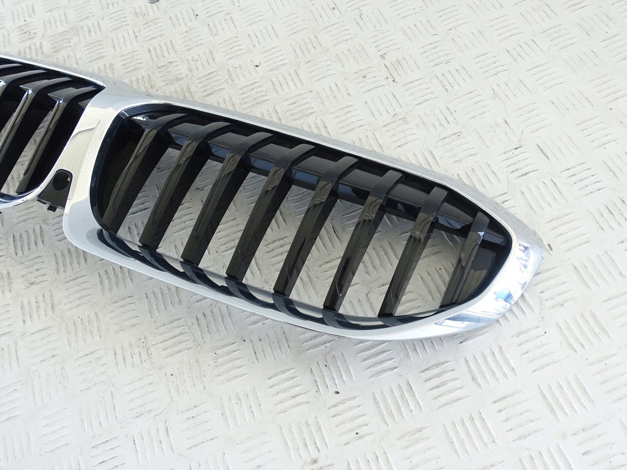 BMW G20 G21 M-PAKIET GRILL ATRAPA NERKI KAMERA BMW G20 G21 M-PAKIET GRILL ATRAPA NERKI KAMERA - obrazek 5