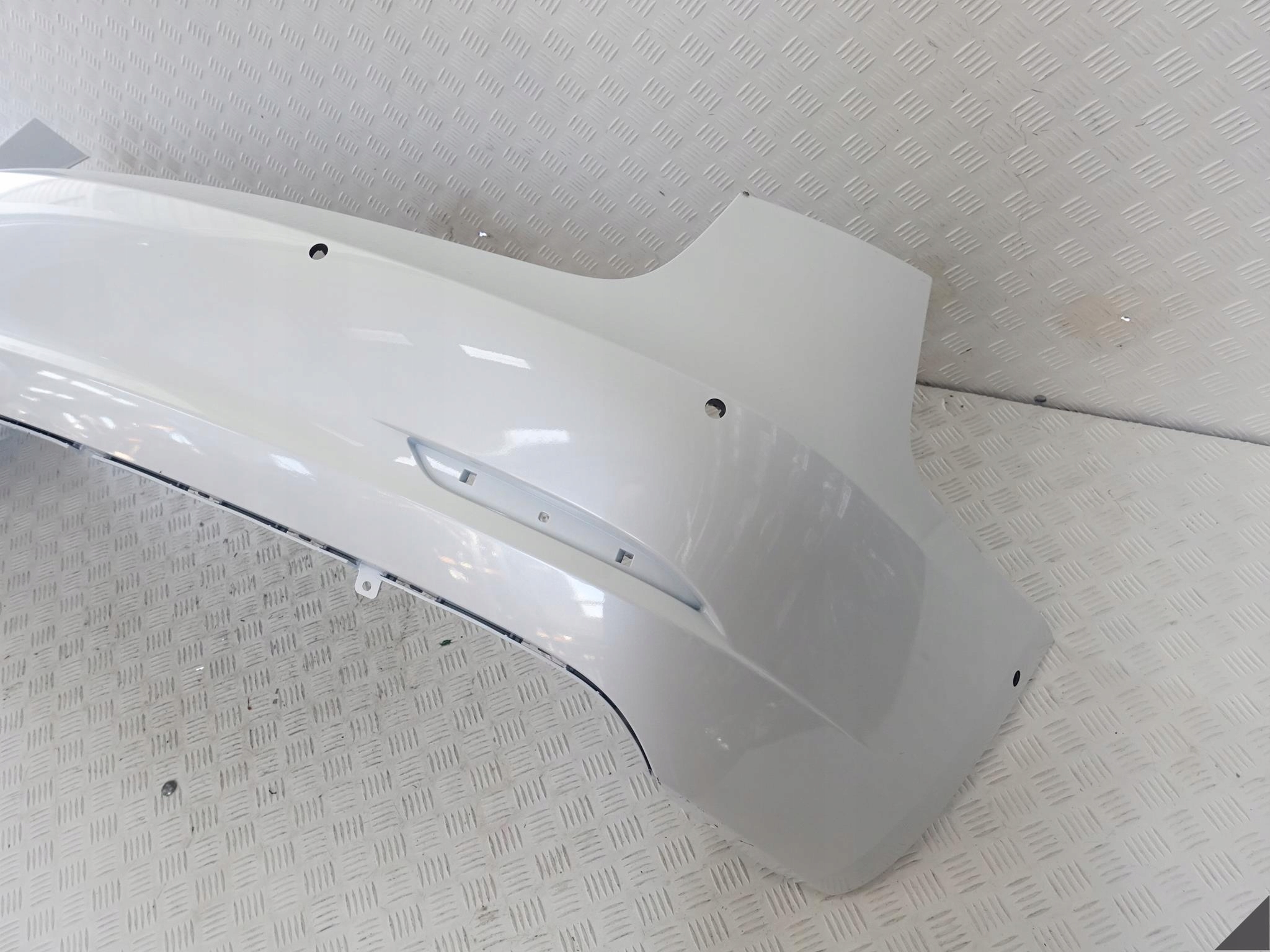 TESLA MODEL 3 III 17- ZDERZAK TYŁ *6xPDC* TESLA MODEL 3 III 17- ZDERZAK TYŁ *6xPDC* - obrazek 4