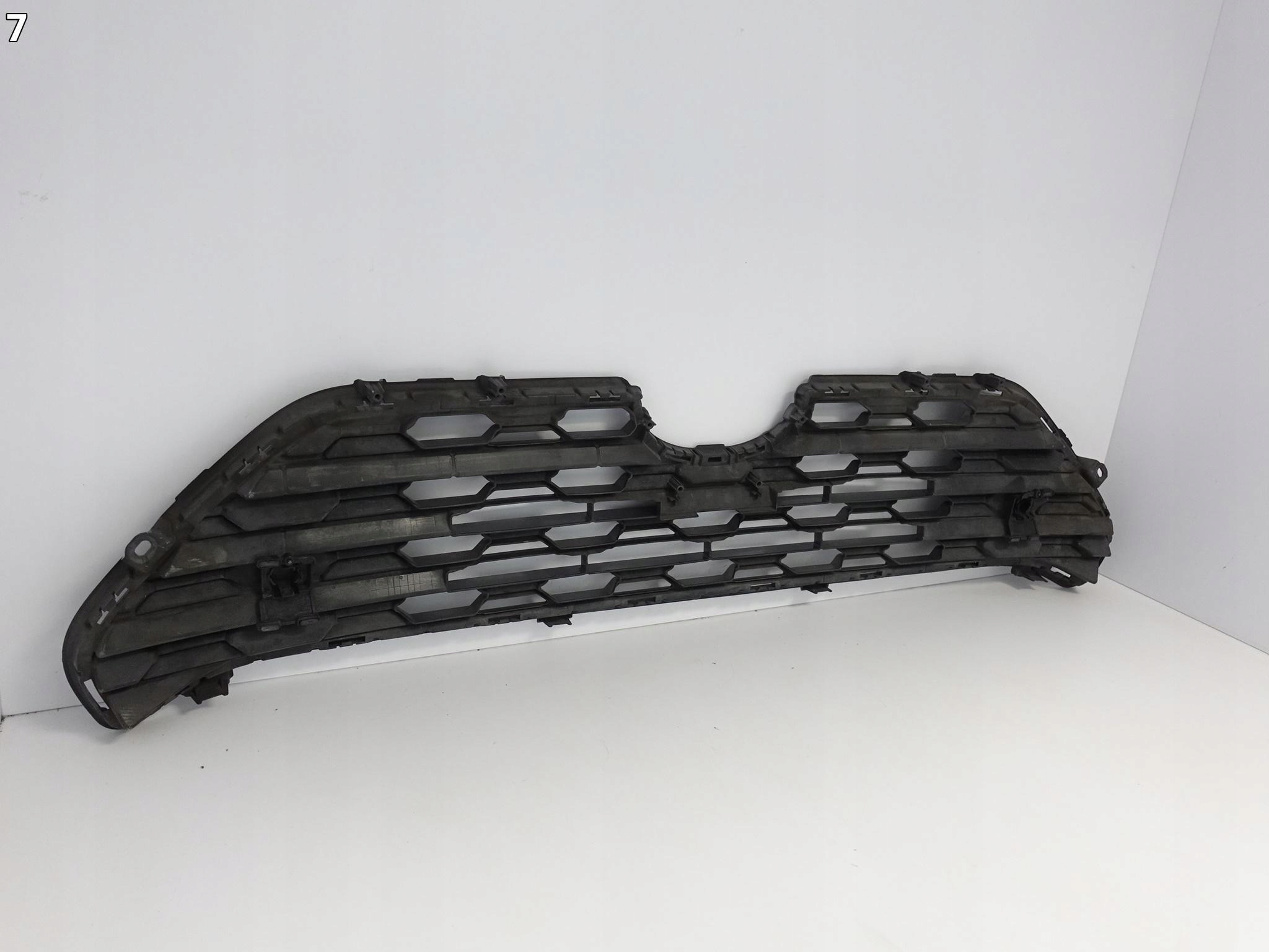 TOYOTA RAV4 V 5 19- GRILL ATRAPA KRATKA W ZDERZAK TOYOTA RAV4 V 5 19- GRILL ATRAPA KRATKA W ZDERZAK - obrazek 8