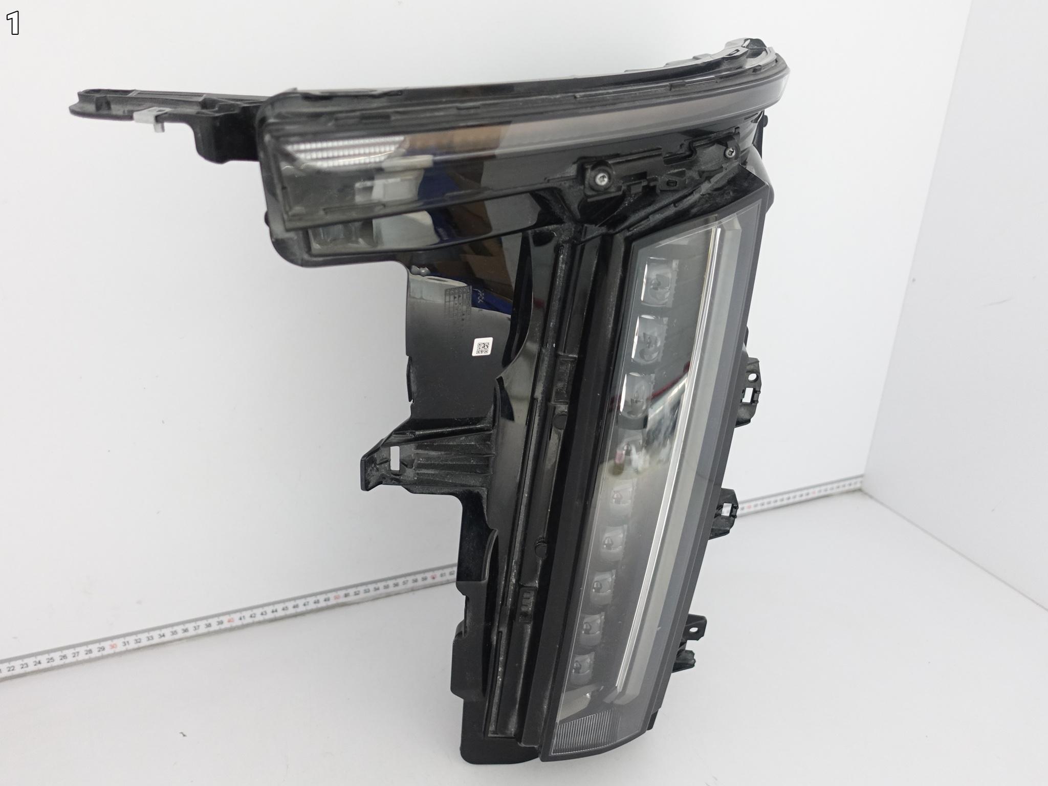CADILLAC LYRIQ 22- LAMPA FULL LED LEWA PRZÓD EUROPA CADILLAC LYRIQ 22- LAMPA FULL LED LEWA PRZÓD EUROPA - obrazek 2