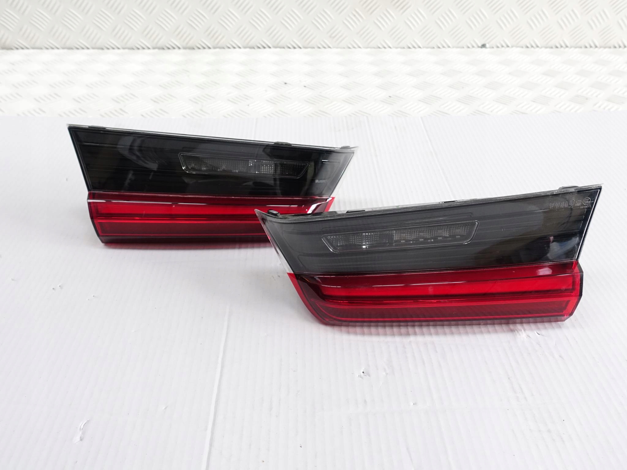 BMW 3 G21 G20 LAMPA KLAPA BAGAŻNIK LED TYŁ L LUB P BMW 3 G21 G20 LAMPA KLAPA BAGAŻNIK LED TYŁ L LUB P - obrazek 2