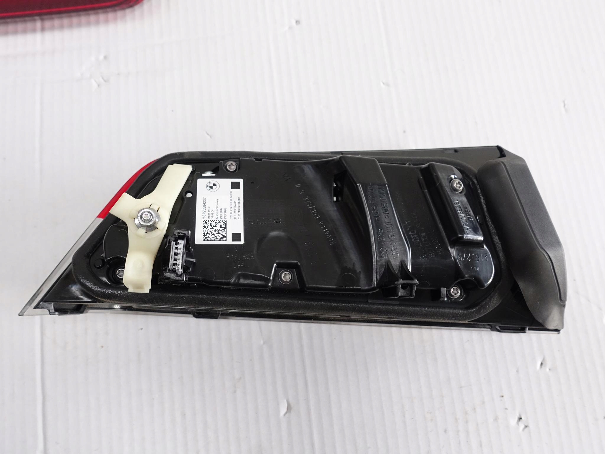 BMW 3 G21 G20 LAMPA KLAPA BAGAŻNIK LED TYŁ L LUB P BMW 3 G21 G20 LAMPA KLAPA BAGAŻNIK LED TYŁ L LUB P - obrazek 5