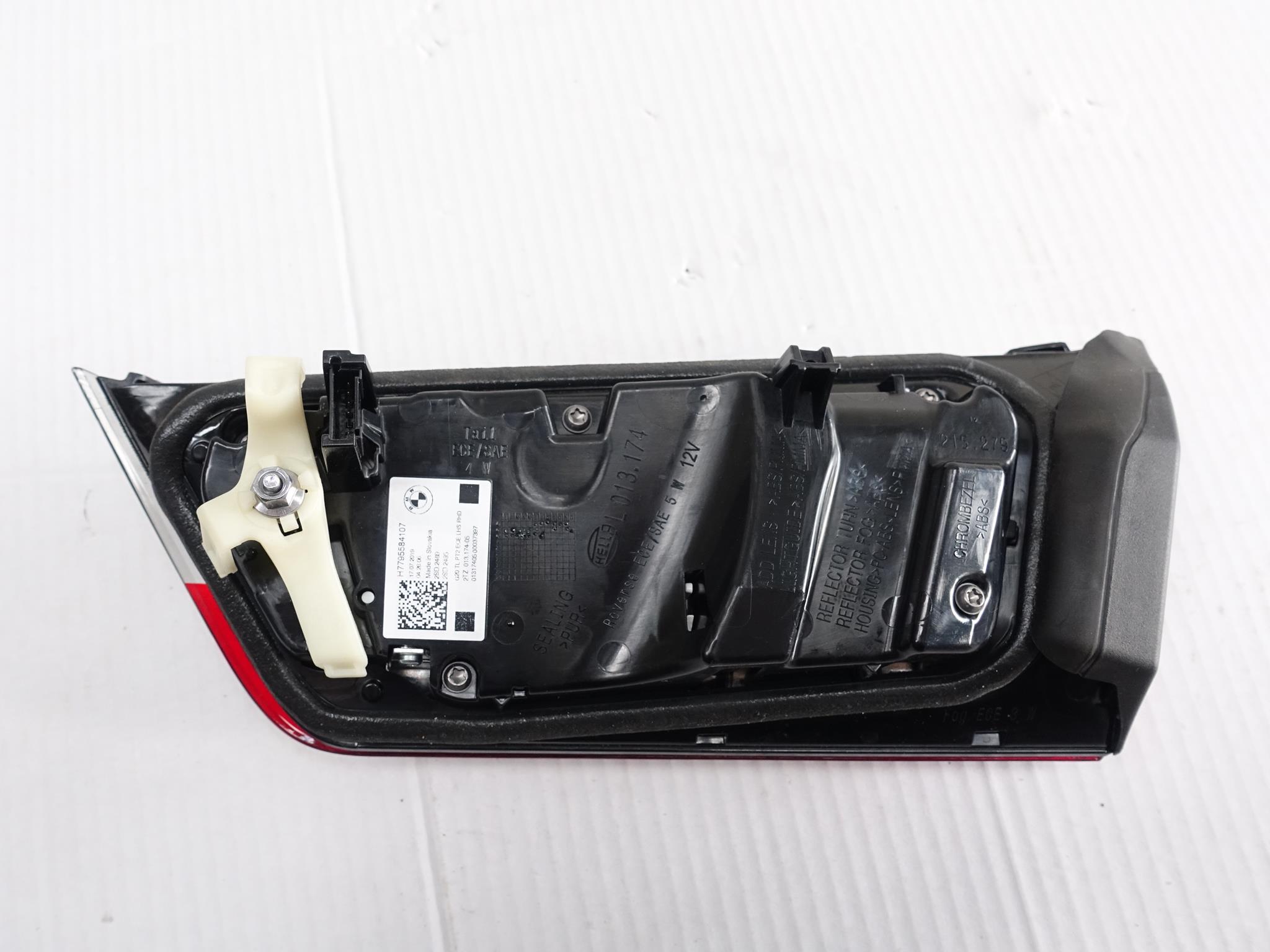 BMW 3 G21 G20 LAMPA KLAPA BAGAŻNIK LED TYŁ L LUB P BMW 3 G21 G20 LAMPA KLAPA BAGAŻNIK LED TYŁ L LUB P - obrazek 10