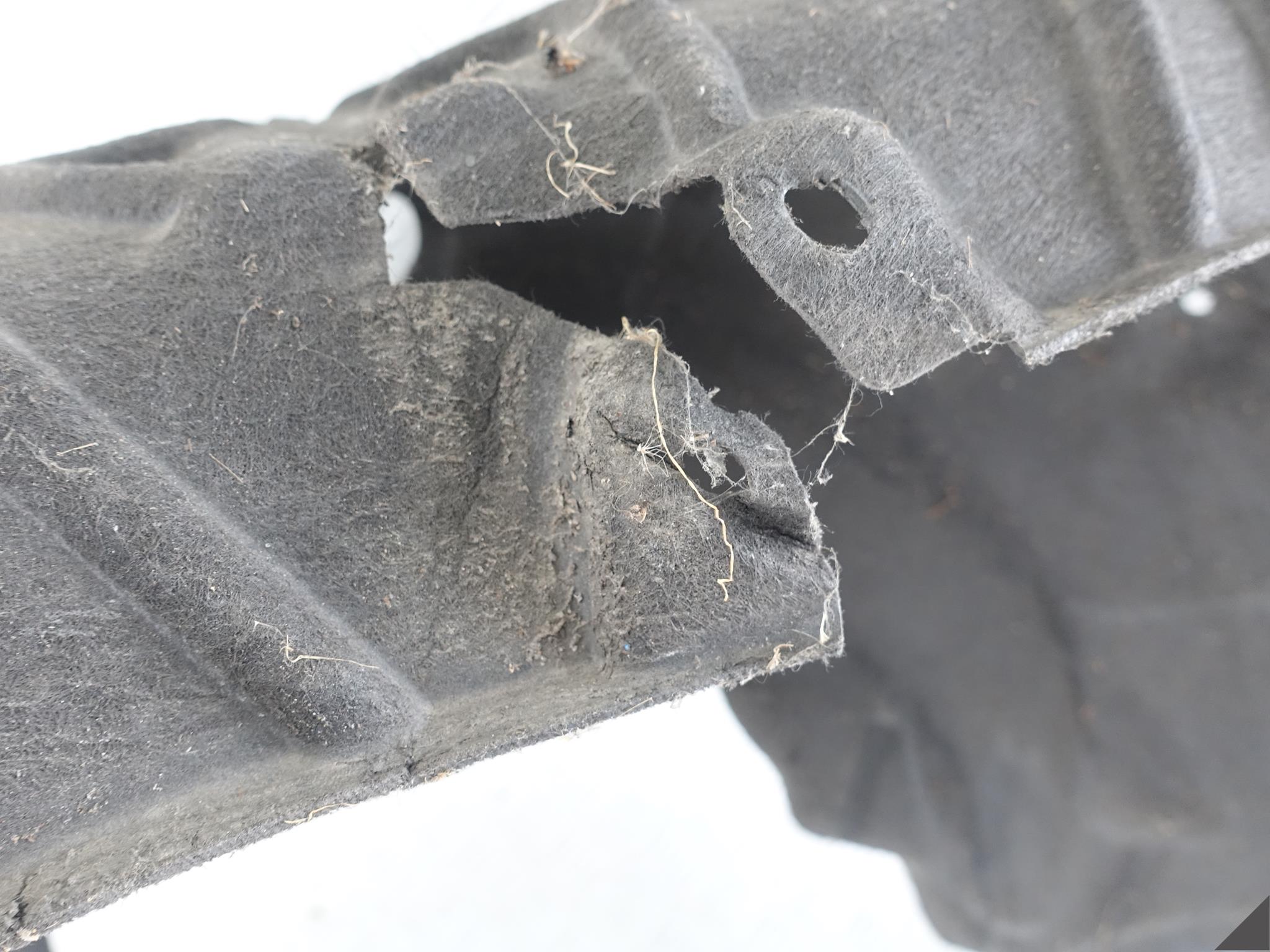 AUDI A4 B9 8W0 15- OSŁONA KOŁA NADKOLE PRAWE TYŁ AUDI A4 B9 8W0 15- OSŁONA KOŁA NADKOLE PRAWE TYŁ - obrazek 4