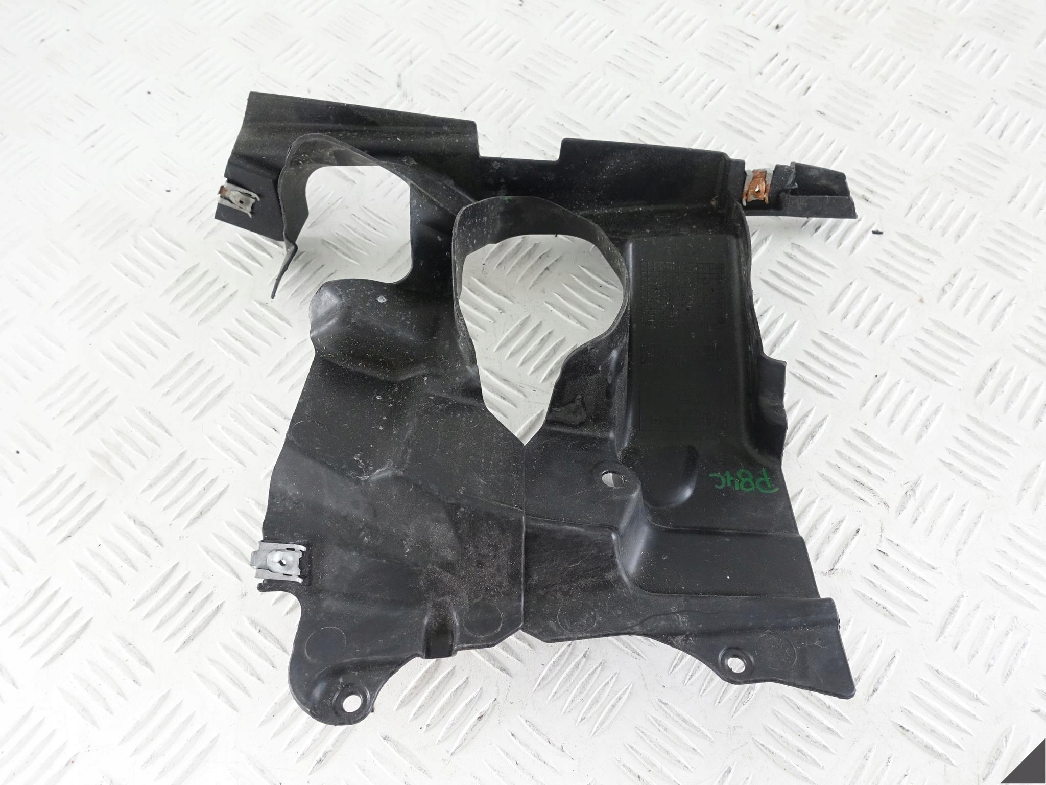 BMW M5 F10 M6 F06 F12 F13 OSŁONA PRZEKŁADNI LEWA BMW M5 F10 M6 F06 F12 F13 OSŁONA PRZEKŁADNI LEWA - obrazek 2