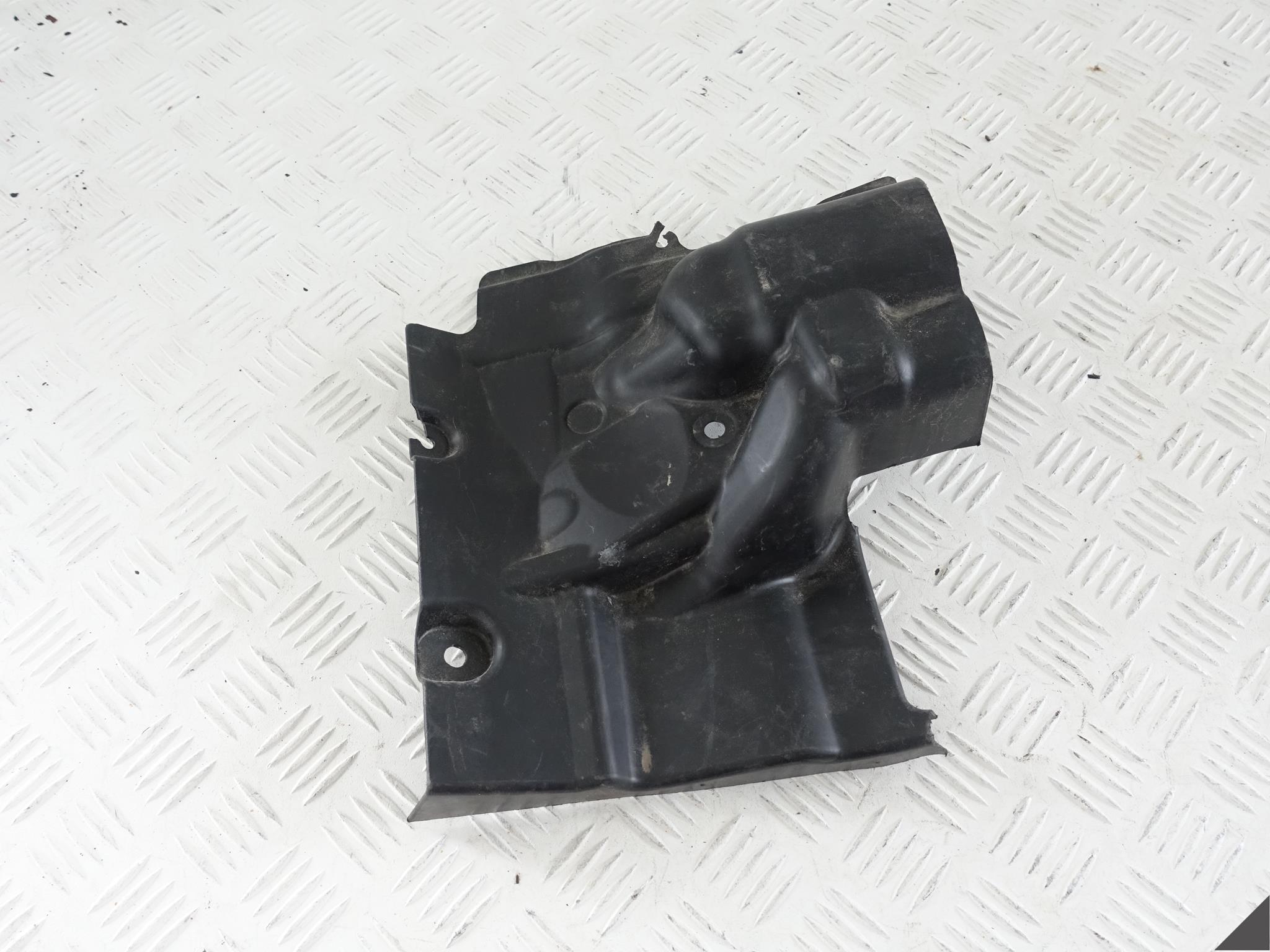 BMW M5 F10 M6 F06 F12 F13 OSŁONA PRZEKŁADNI PRAWA BMW M5 F10 M6 F06 F12 F13 OSŁONA PRZEKŁADNI PRAWA