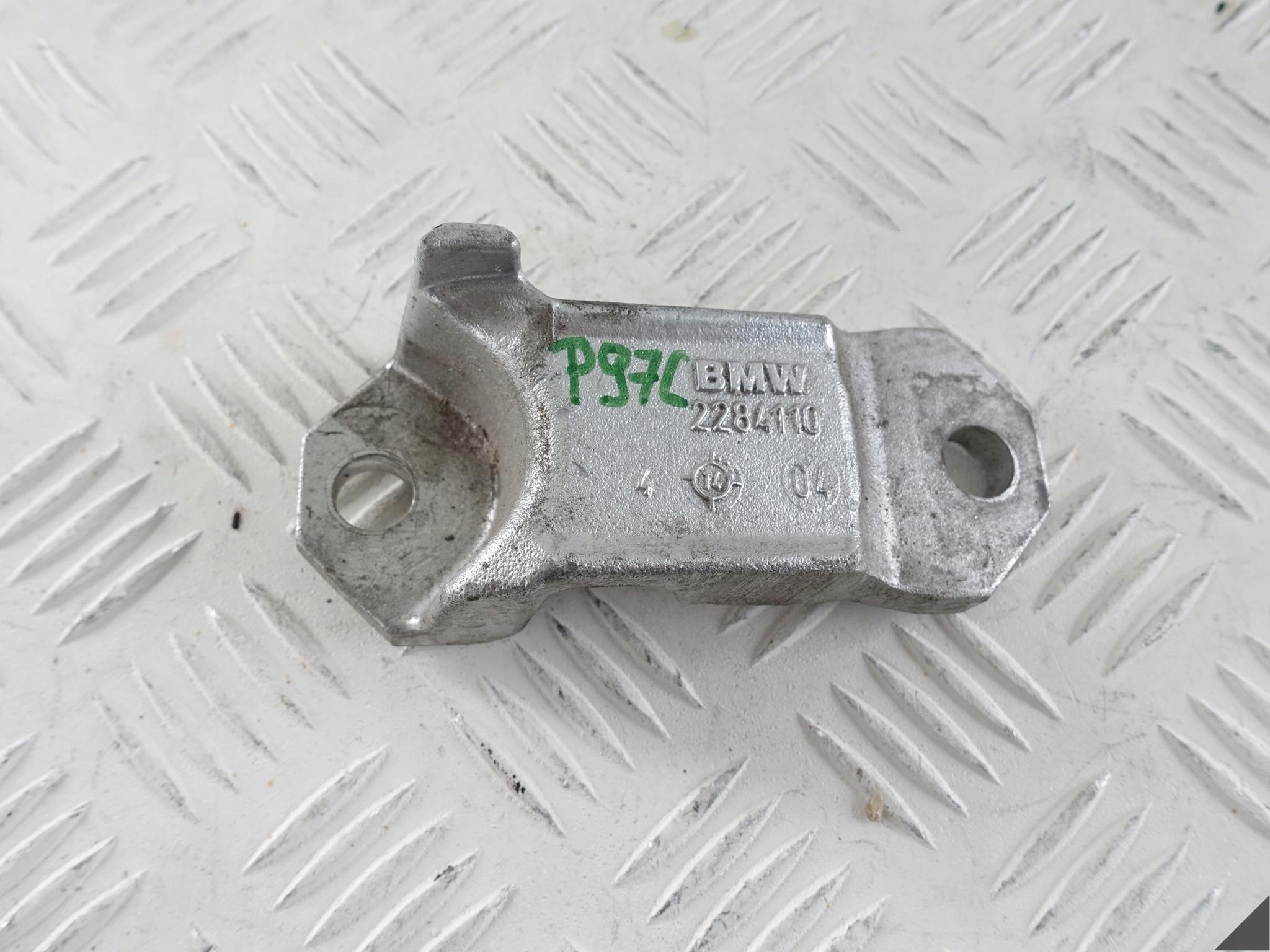 BMW M6 F06 F12 F13 M-POWER PŁYTA ZAMYKAJĄCA PRZÓD BMW M6 F06 F12 F13 M-POWER PŁYTA ZAMYKAJĄCA PRZÓD