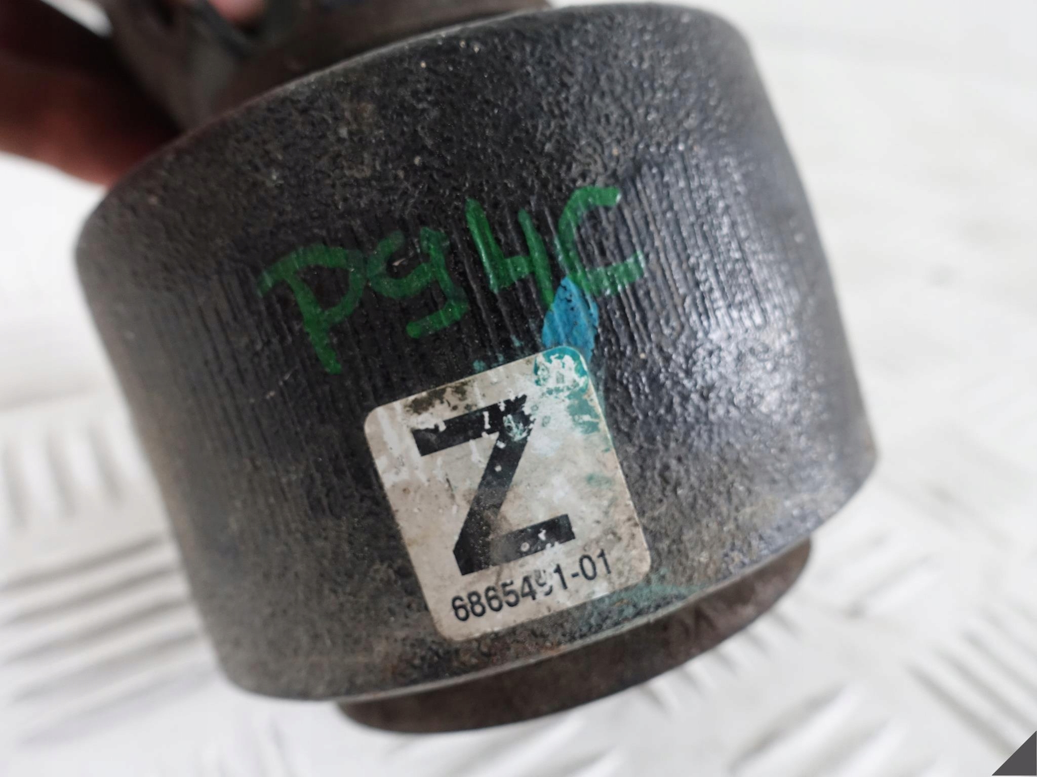 BMW 3 F30 F31 4 F32 F36 TŁUMIK DRGAŃ WÓZEK TYŁ BMW 3 F30 F31 4 F32 F36 TŁUMIK DRGAŃ WÓZEK TYŁ - obrazek 3