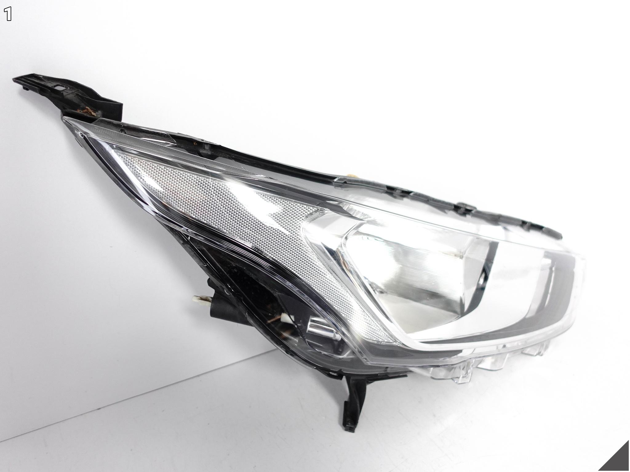 FORD TRANSIT / TOURNEO CONNECT II MK2 LIFT 18-22 LAMPA ZWYKŁA HALOGEN H7 FORD TRANSIT / TOURNEO CONNECT II MK2 LIFT 18-22 LAMPA ZWYKŁA HALOGEN H7 - obrazek 2
