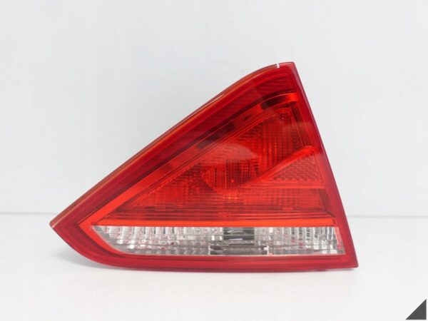 AUDI A5 S5 RS5 8T0 07-11 LAMPA W KLAPE BAGAŻNIKA LEWA TYŁ ZWYKŁA 8T0945093 AUDI A5 S5 RS5 8T0 07-11 LAMPA W KLAPE BAGAŻNIKA LEWA TYŁ ZWYKŁA 8T0945093