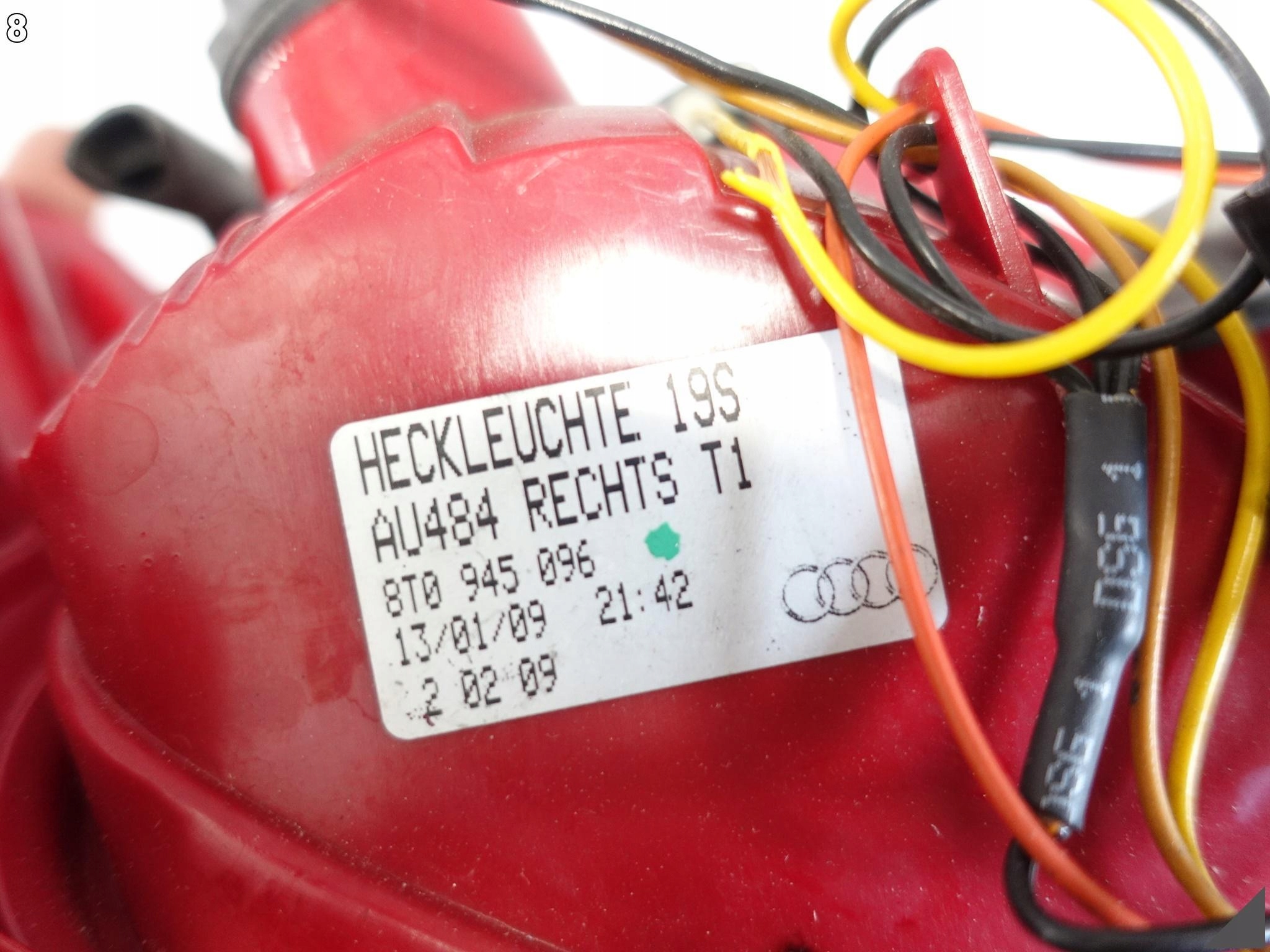 AUDI A5 S5 RS5 8T0 07-11 LAMPA PRAWA TYŁ ZWYKŁA ŻARÓWKA EU 8T0945096 AUDI A5 S5 RS5 8T0 07-11 LAMPA PRAWA TYŁ ZWYKŁA ŻARÓWKA EU 8T0945096 - obrazek 9