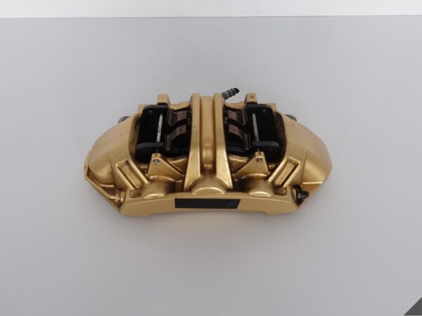 BMW M5 F90 M8 F91 GOLD ZACISK+KLOCKI PRAWY PRZÓD BMW M5 F90 M8 F91 GOLD ZACISK+KLOCKI PRAWY PRZÓD