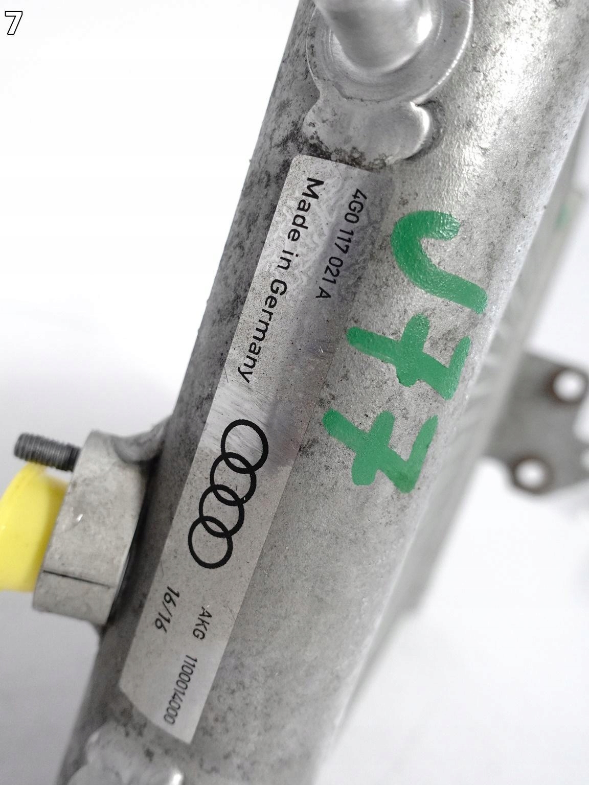 AUDI RS7 4G8 RS6 4G0 C7 14-18 LIFT CHŁODNICA OLEJU 4.0 TFSI DEMONTAŻ 340 KM AUDI RS7 4G8 RS6 4G0 C7 14-18 LIFT CHŁODNICA OLEJU 4.0 TFSI DEMONTAŻ 340 KM - obrazek 8