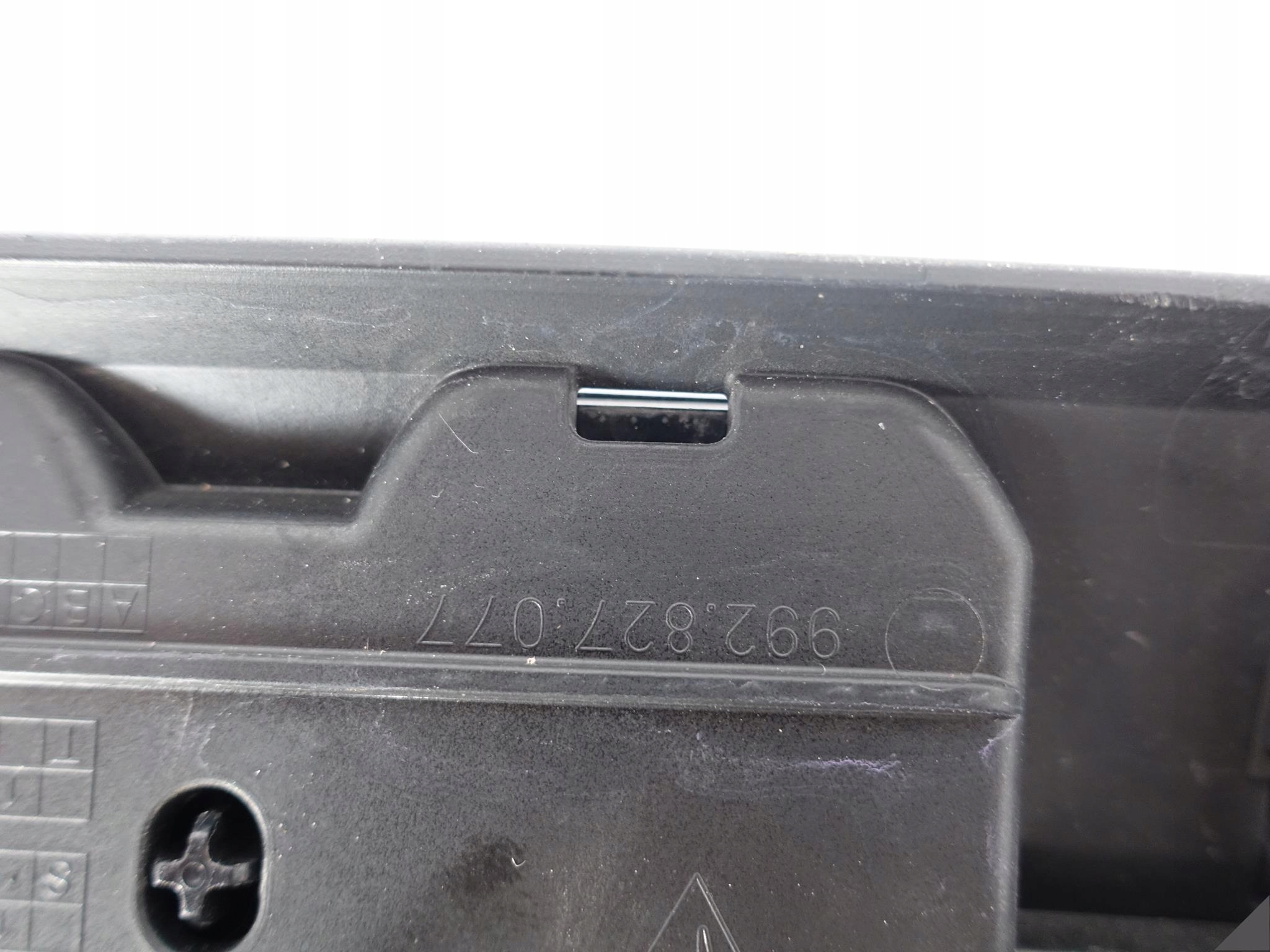 PORSCHE 911 992 19- KLAPA KRATKA ŻALUZJA WLOT TYŁ PORSCHE 911 992 19- KLAPA KRATKA ŻALUZJA WLOT TYŁ - obrazek 6