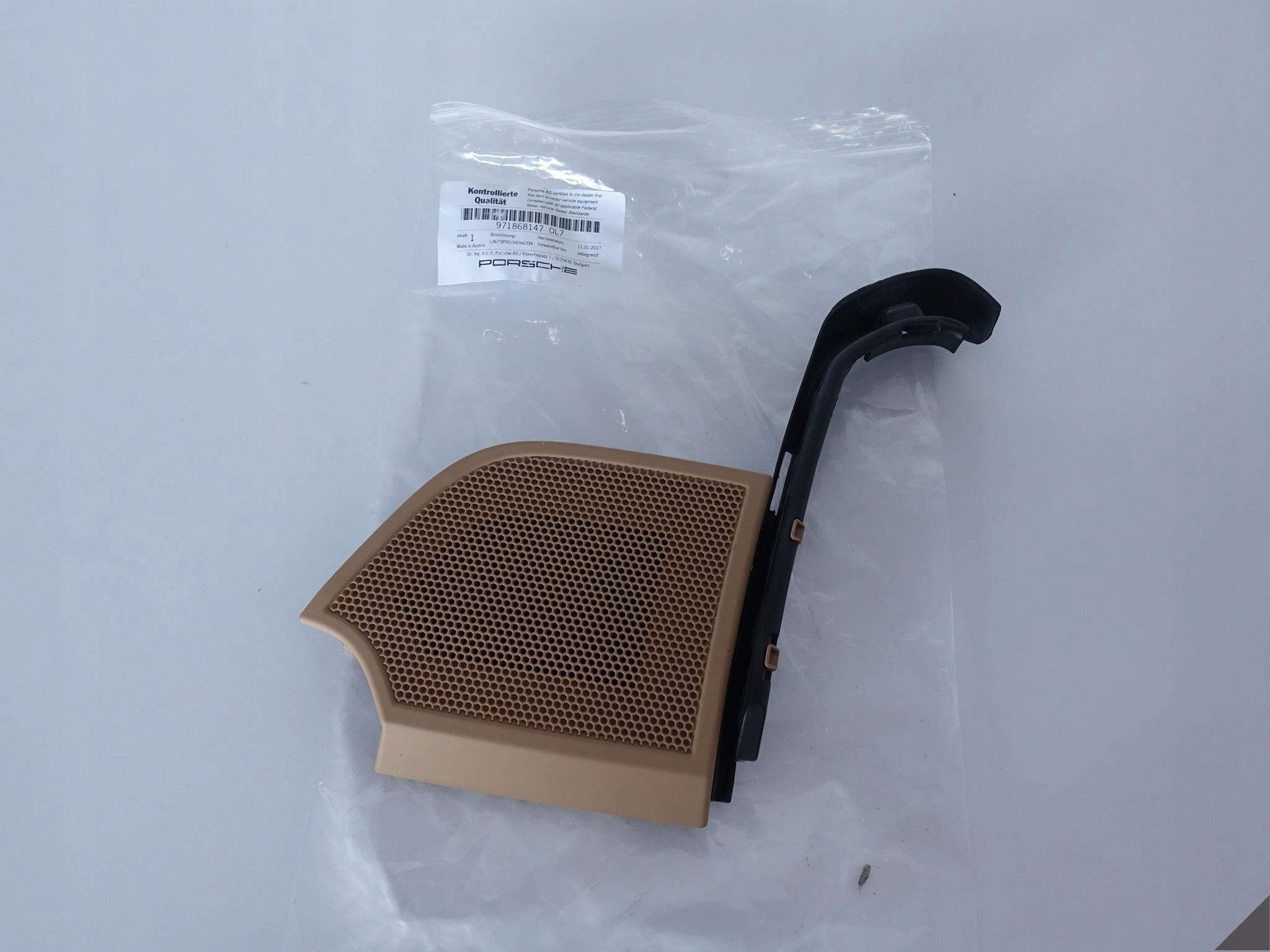 PORSCHE PANAMERA 971 KONSOLA PANEL LUXORBEIGE LEWA PORSCHE PANAMERA 971 KONSOLA PANEL LUXORBEIGE LEWA - obrazek 6