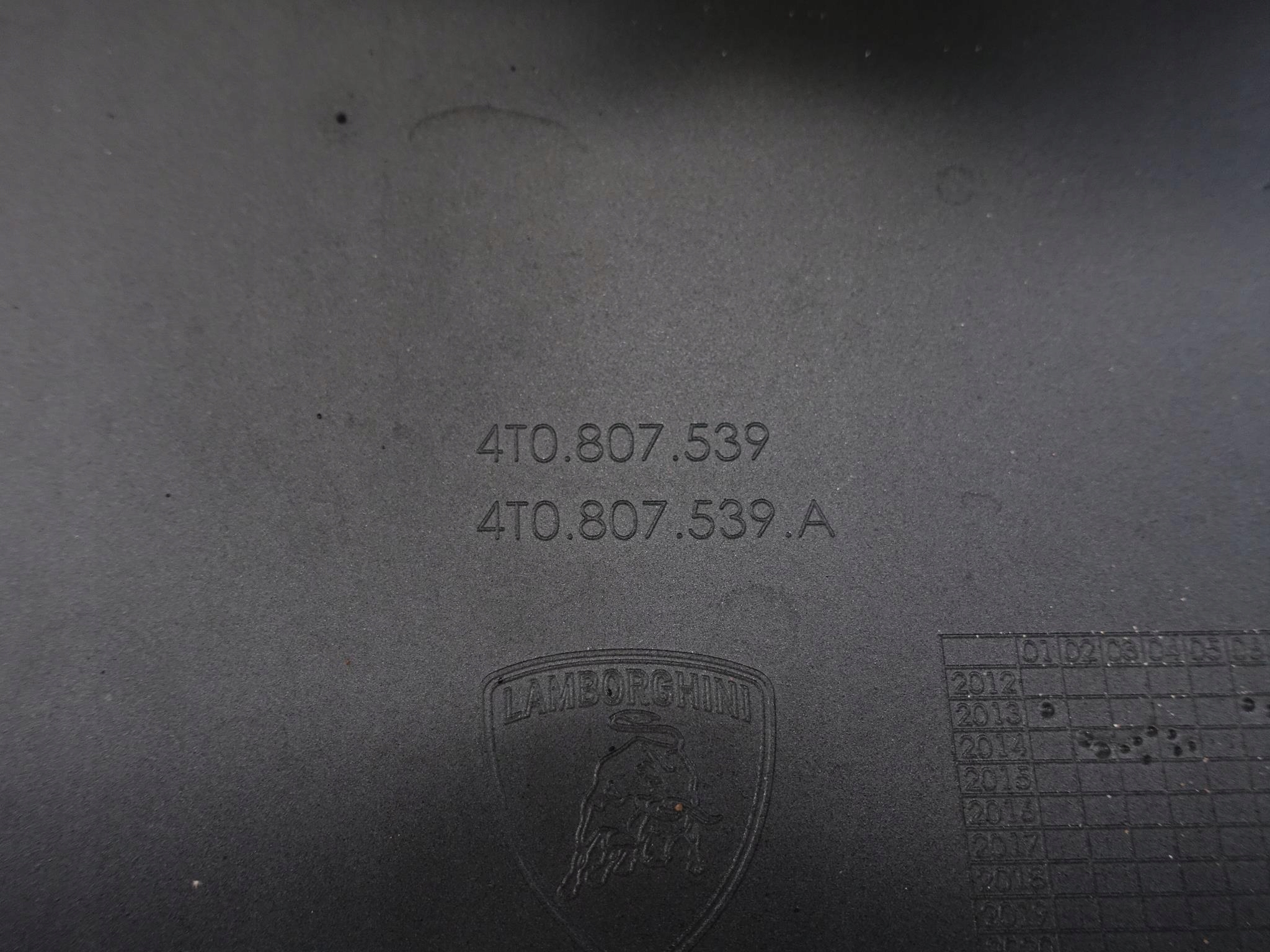 LAMBORGHINI HURACAN 4T0 LP610 SPOILER DYFUZOR TYŁ LAMBORGHINI HURACAN 4T0 LP610 SPOILER DYFUZOR TYŁ - obrazek 9