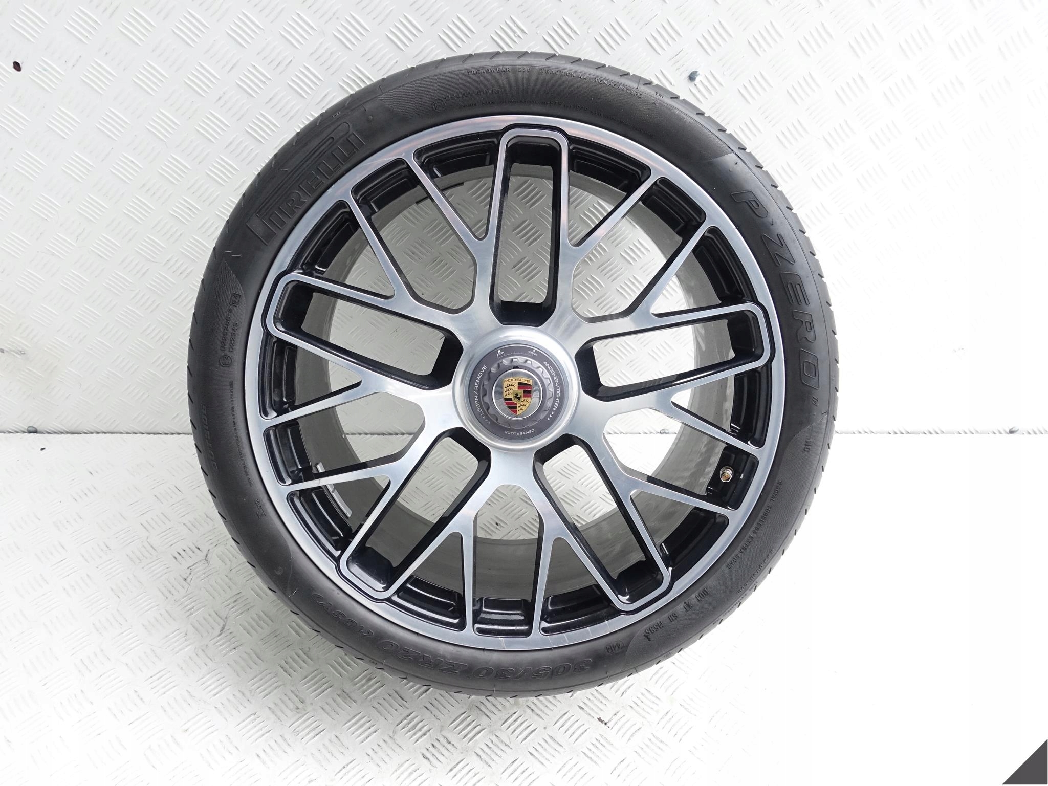 PORSCHE 991 TURBO S FELGA 11Jx20 ET59 305/30 7mm PORSCHE 991 TURBO S FELGA 11Jx20 ET59 305/30 7mm