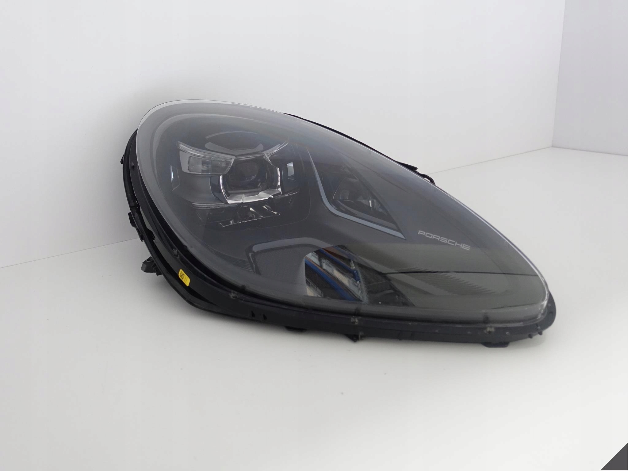 PORSCHE MACAN 95B GTS LIFT 18- FULL LED PRAWA EU LAMPA PORSCHE MACAN 95B GTS LIFT 18- FULL LED PRAWA EU LAMPA - obrazek 5