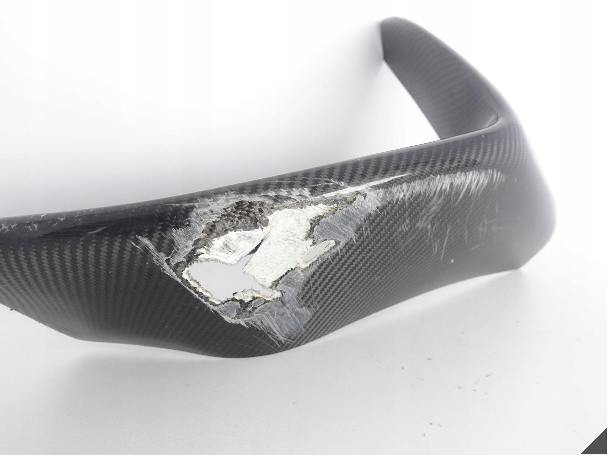 BMW M3 F80 M4 F82 F83 CARBON NAKŁADKA LISTWA LEWY BMW M3 F80 M4 F82 F83 CARBON NAKŁADKA LISTWA LEWY - obrazek 3